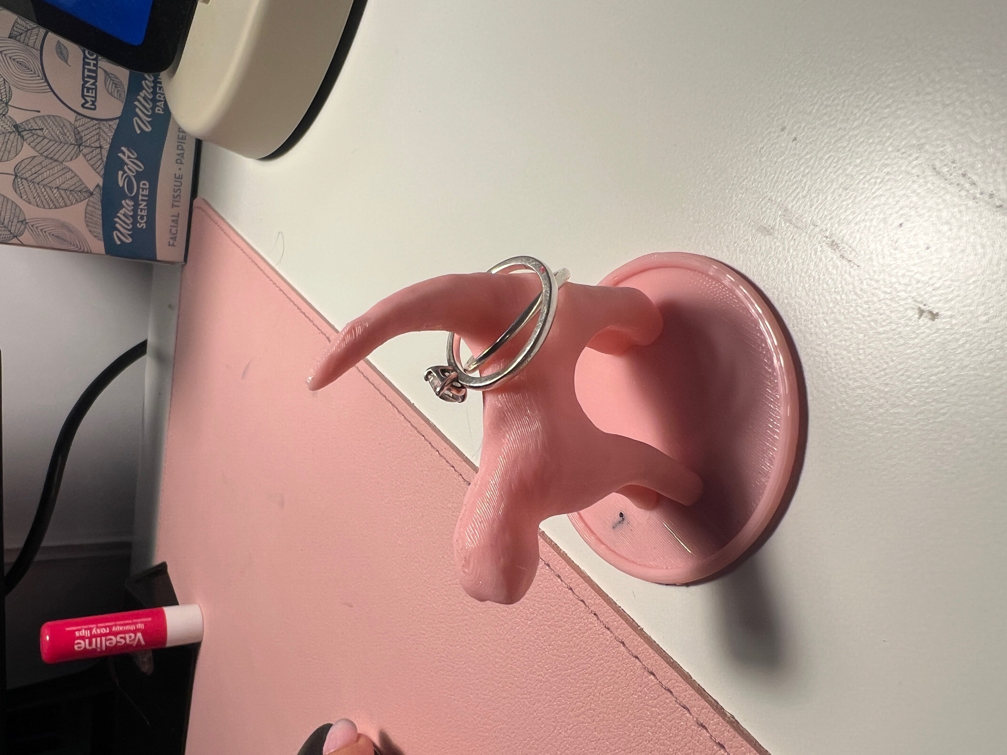 Miniatura 2 do modelo 3D Cat Ring Stand