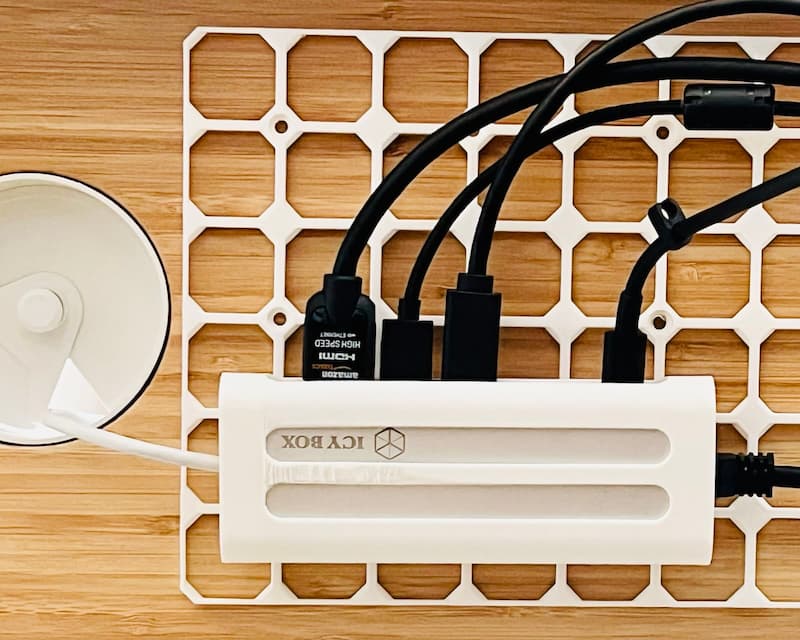 ICY BOX dock holder for Multiboard Underware