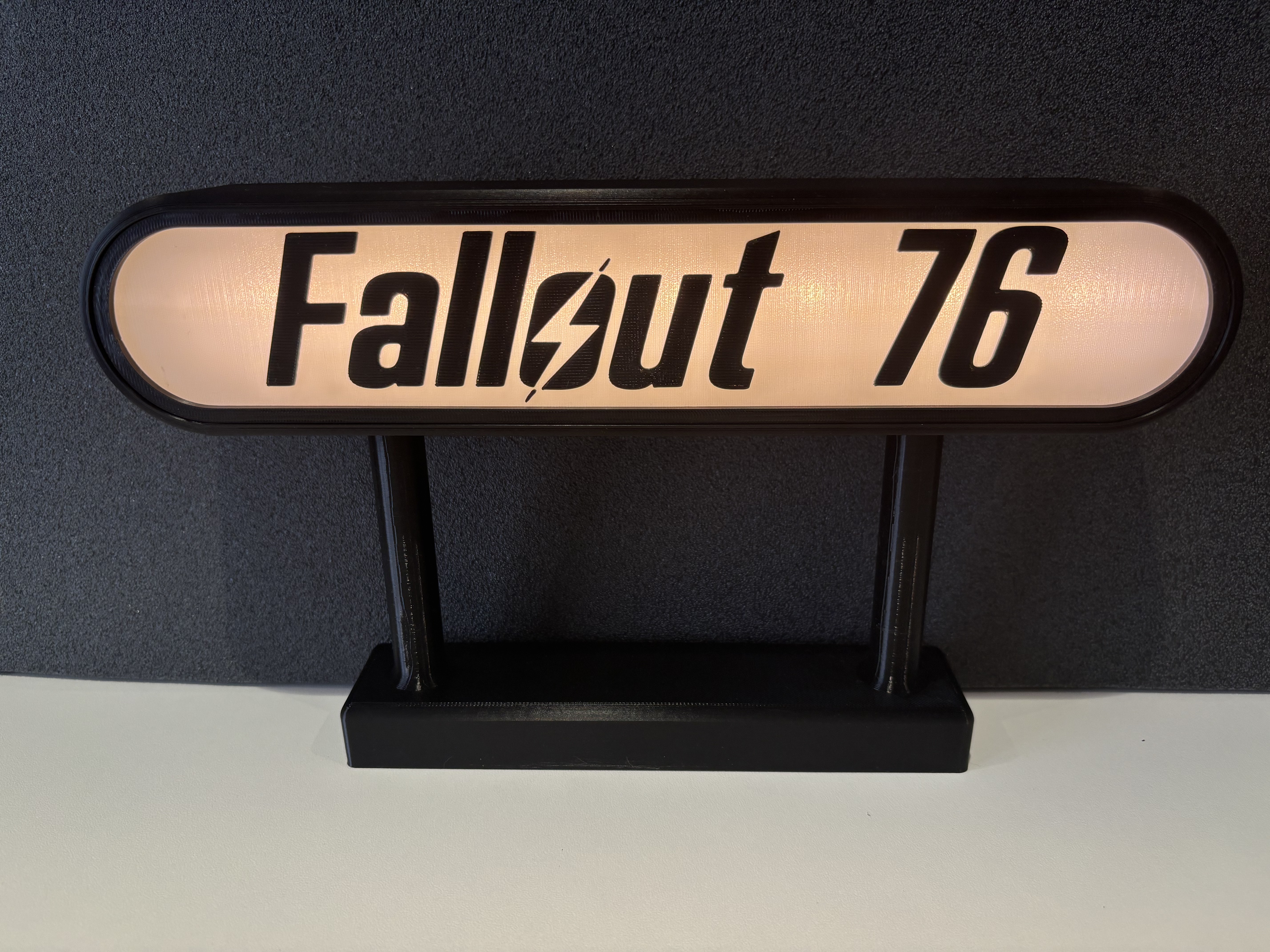 Fallout 76 display with led light and easy interchangeable sings.