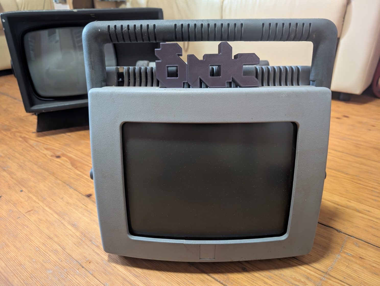 Iskra Delta Computers logo display
