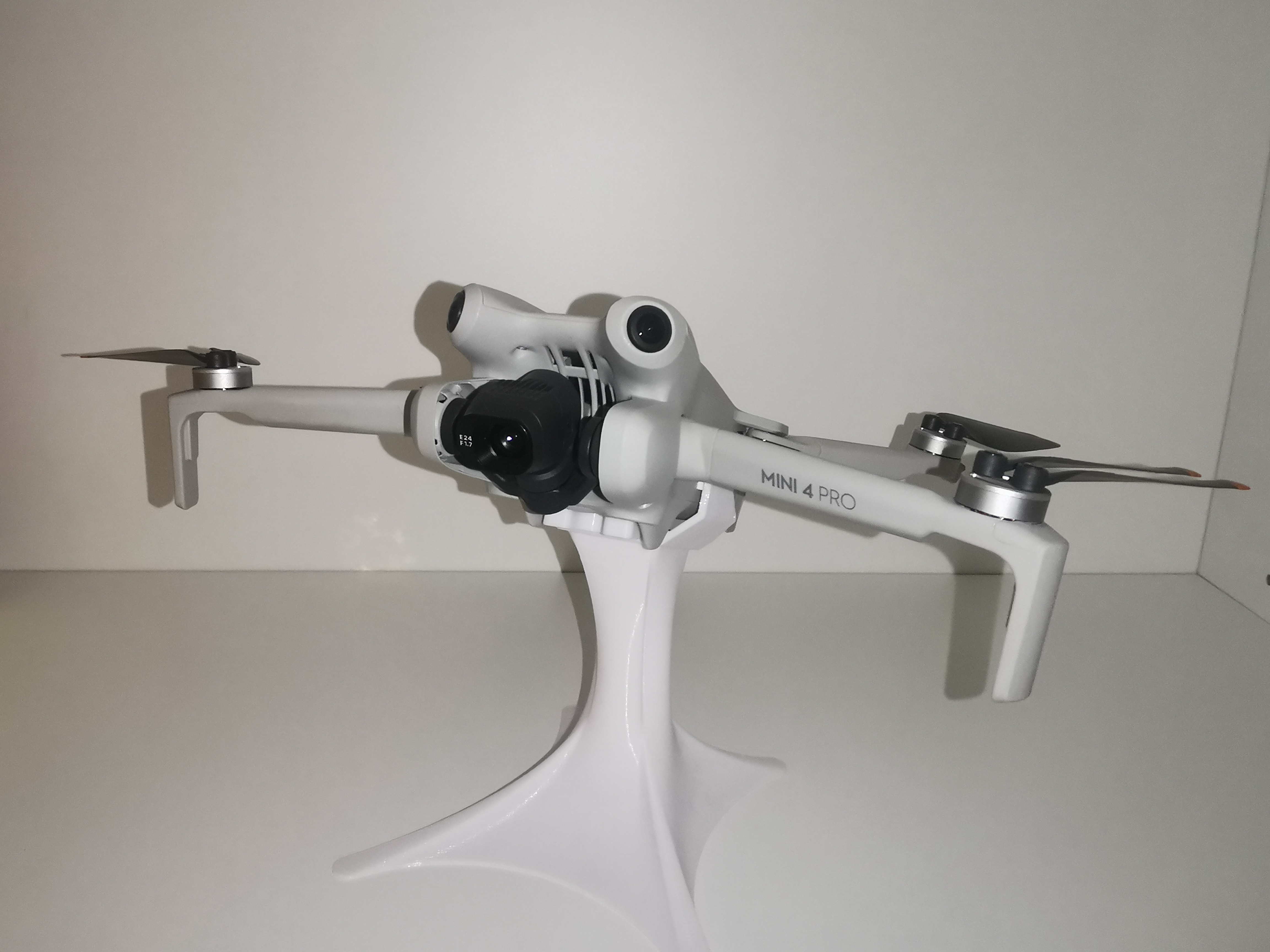 DJI Mini 4 Pro Aufsteller / Stand