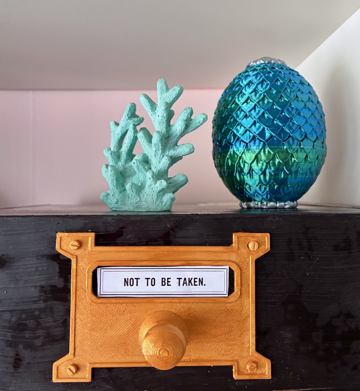 Vintage-style label plate/drawer pull (second version) for upcycling boxes — thumbnail 5