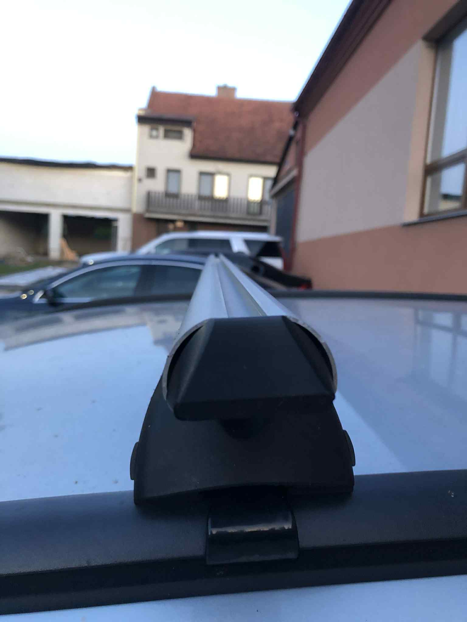 Crossbar cover for FORD focus