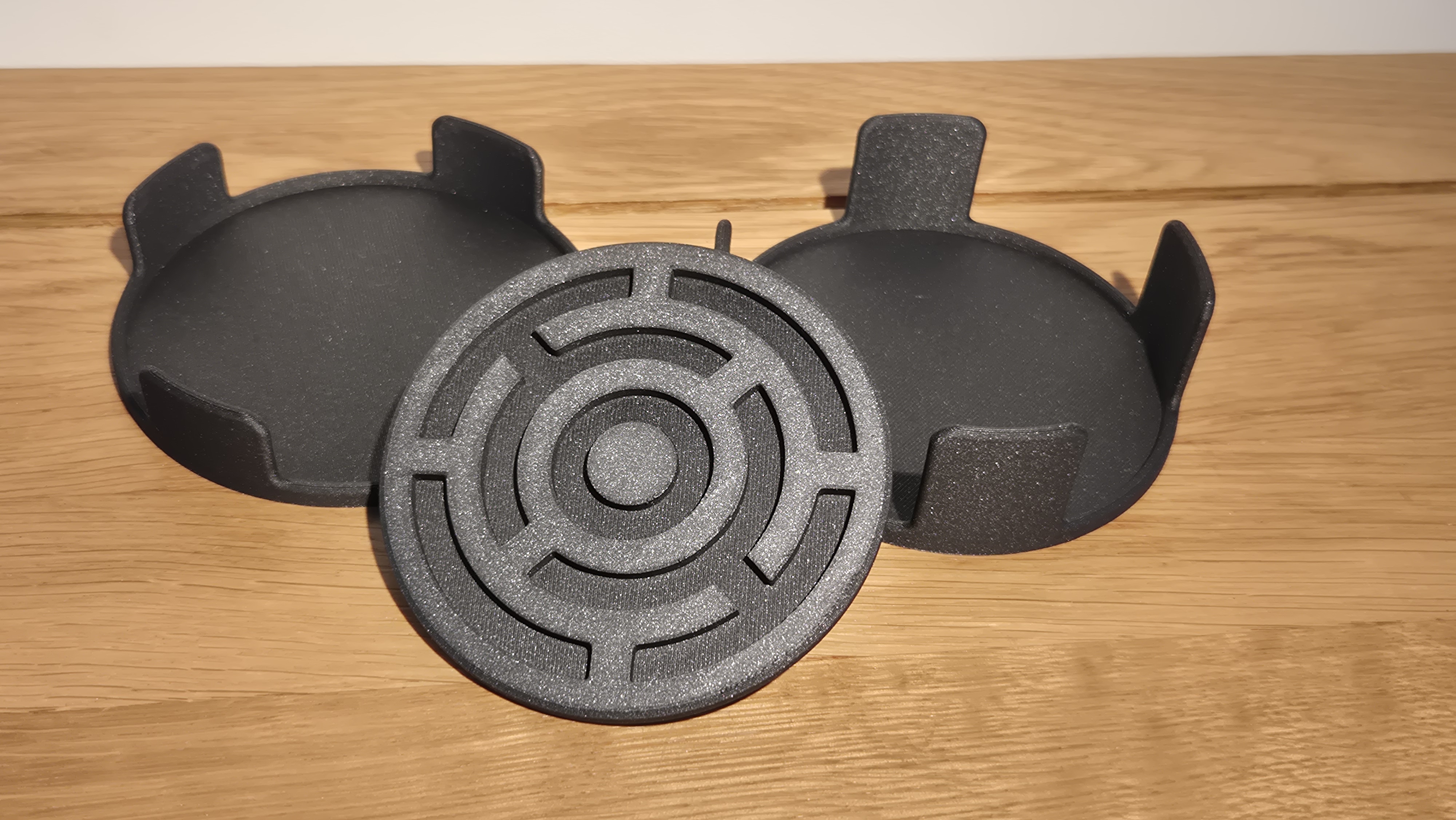 Segmented Ring Coaster Set with Holder – Tech-Inspired Circular Design