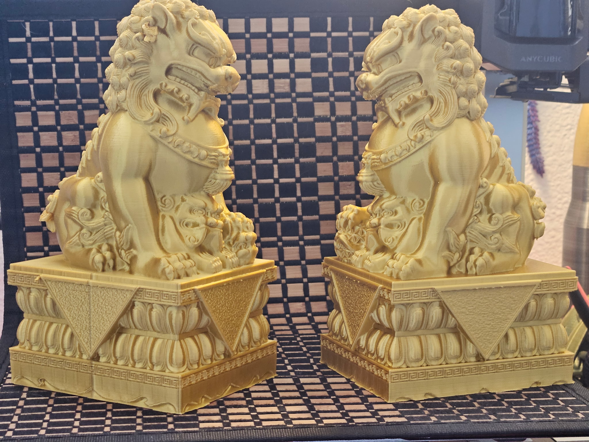 FOO DOGS