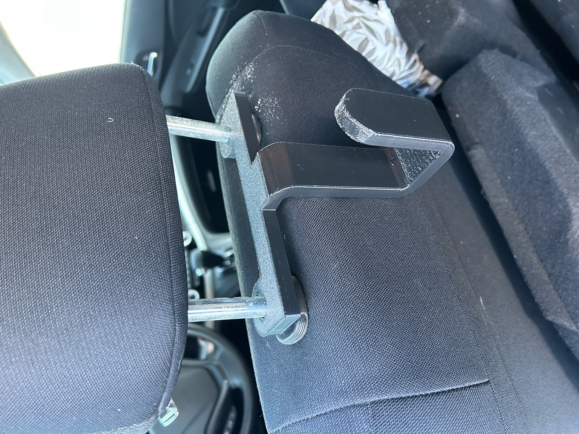 Headrest hook
