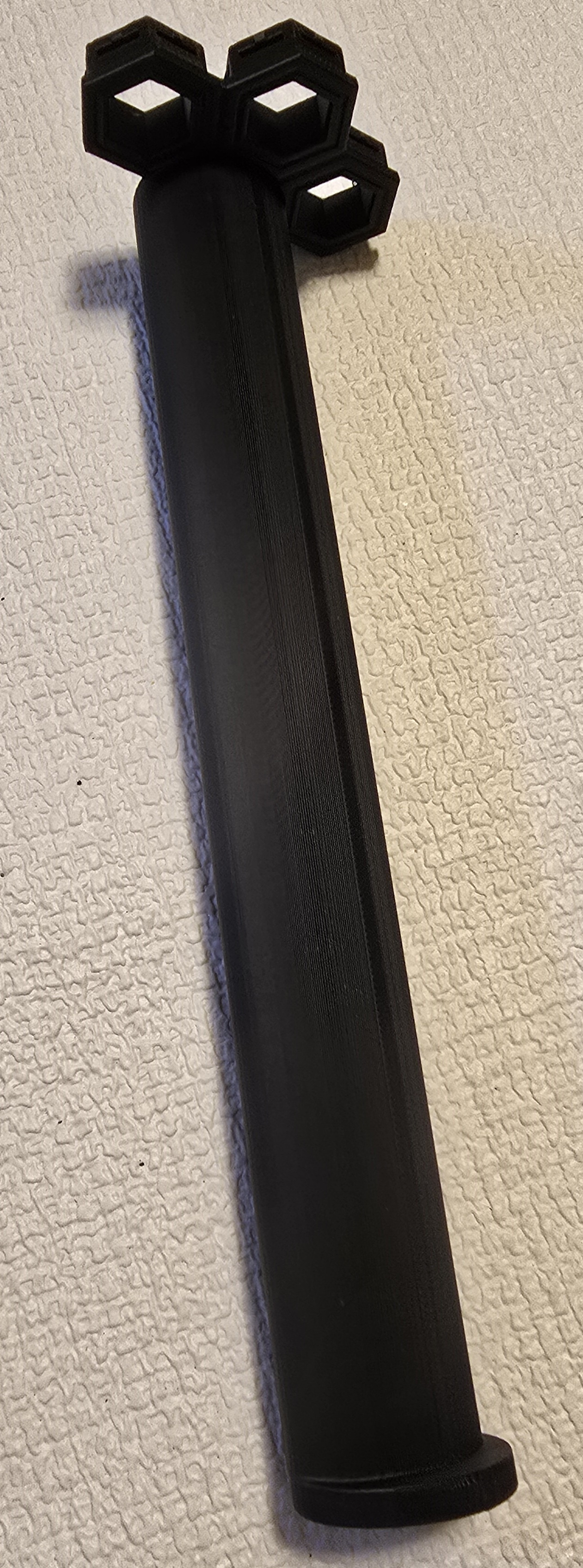 Empty spool holder for Honeycomb wall