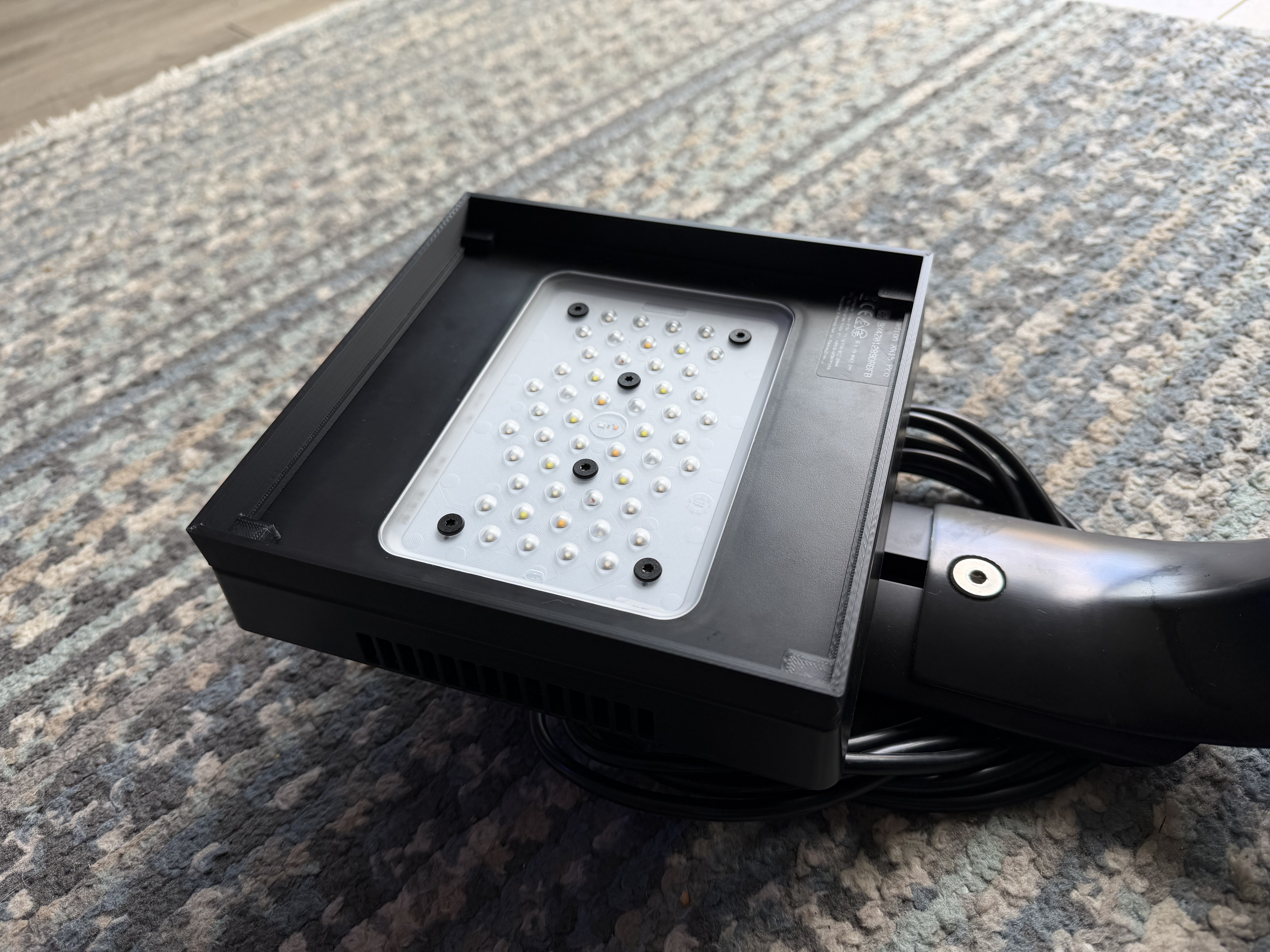 Magnetic Radion xr15 g5/6 light shroud