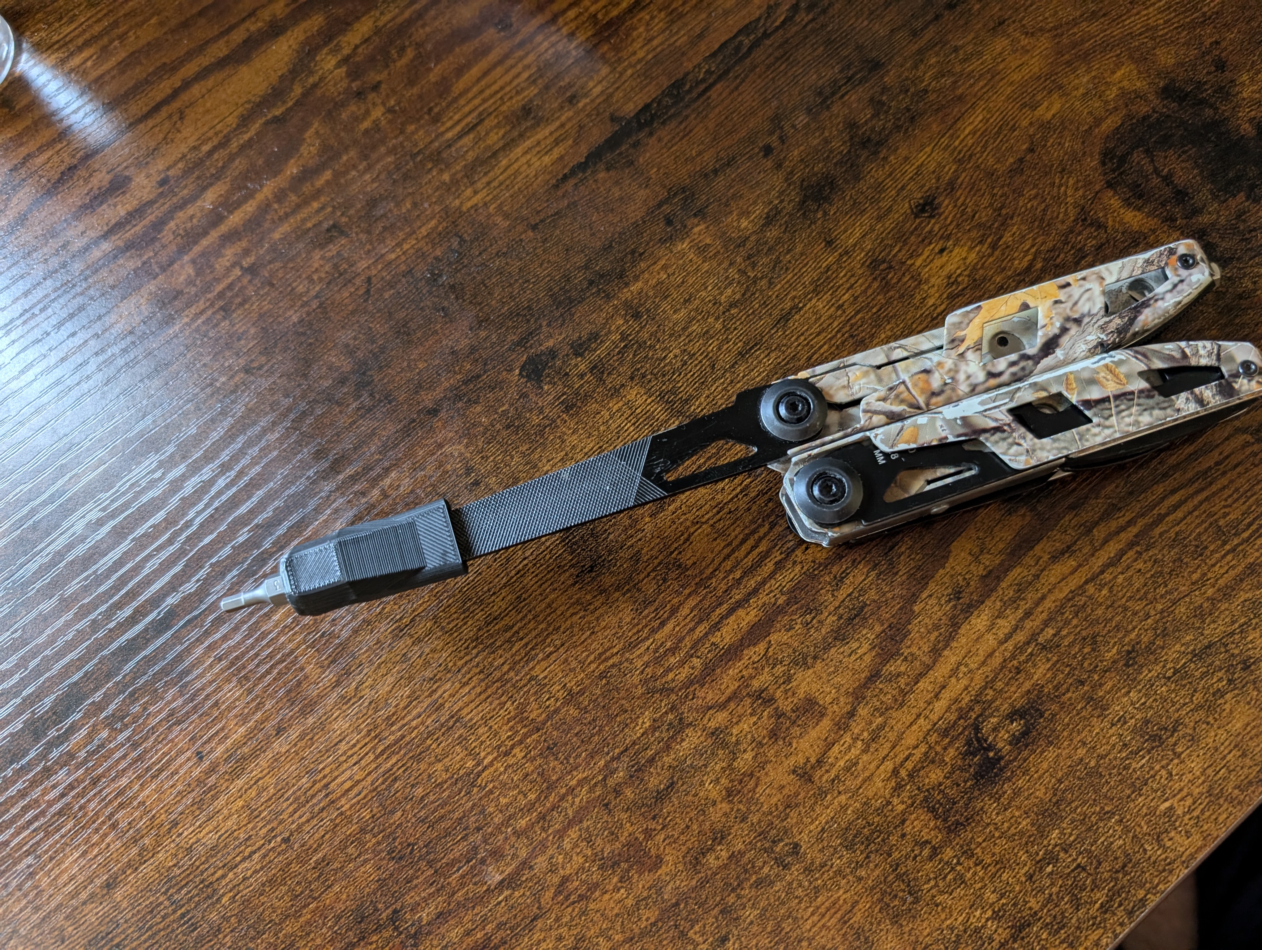 Screwdriver adapter for multitool file