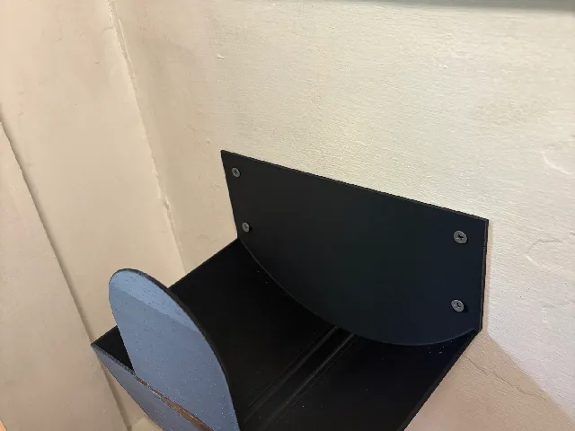 10" Paper Plate Wall Mount