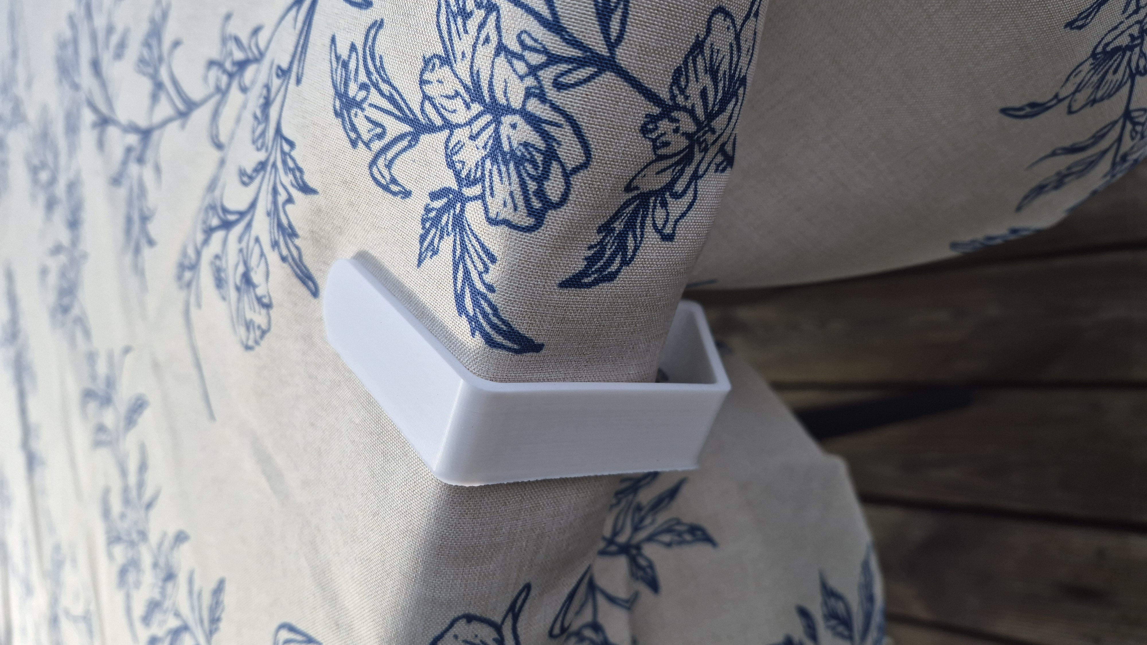 Miniatura 2 do modelo 3D Tablecloth clip
