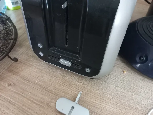 Grille Pain Electrolux