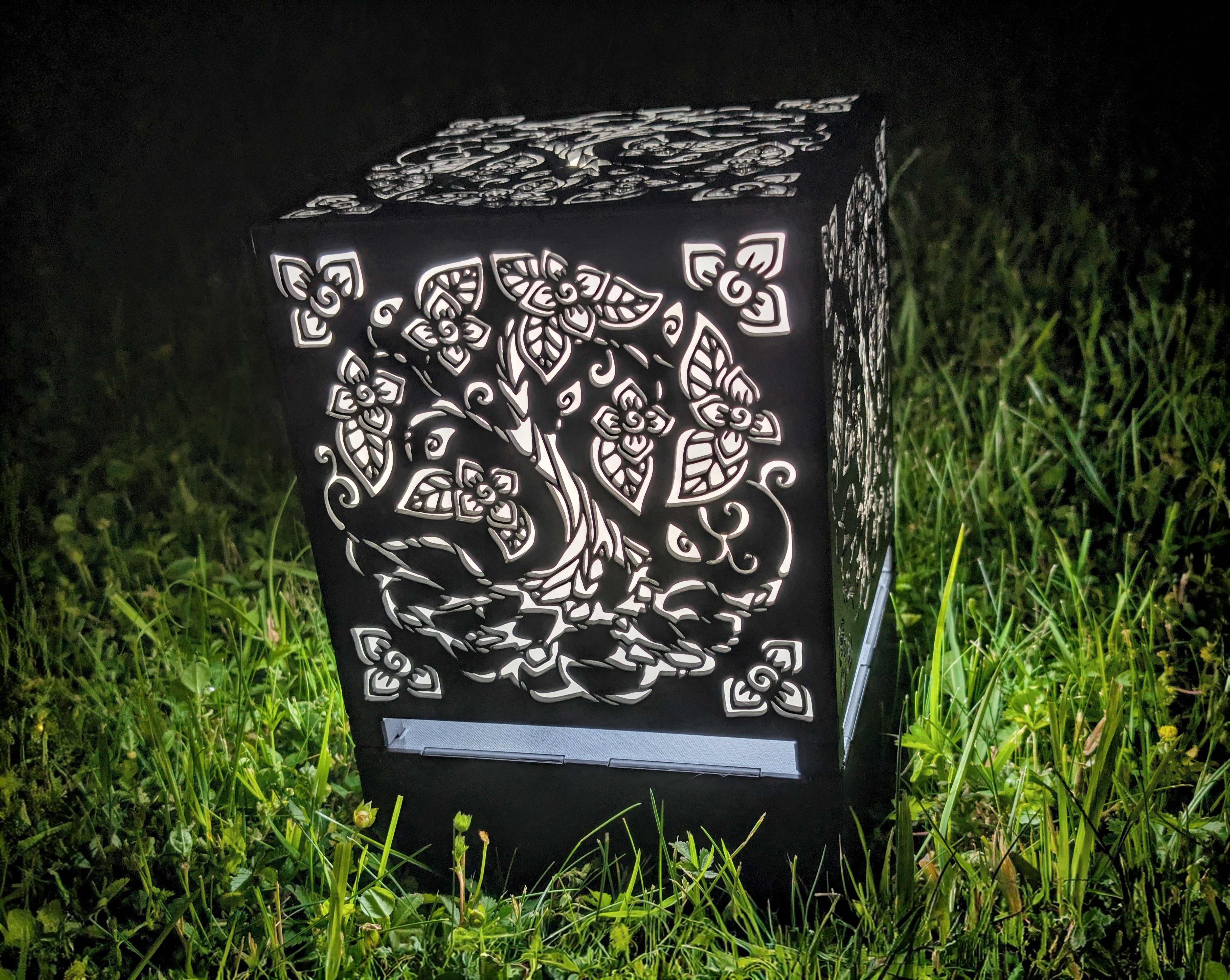Tree of life lamp