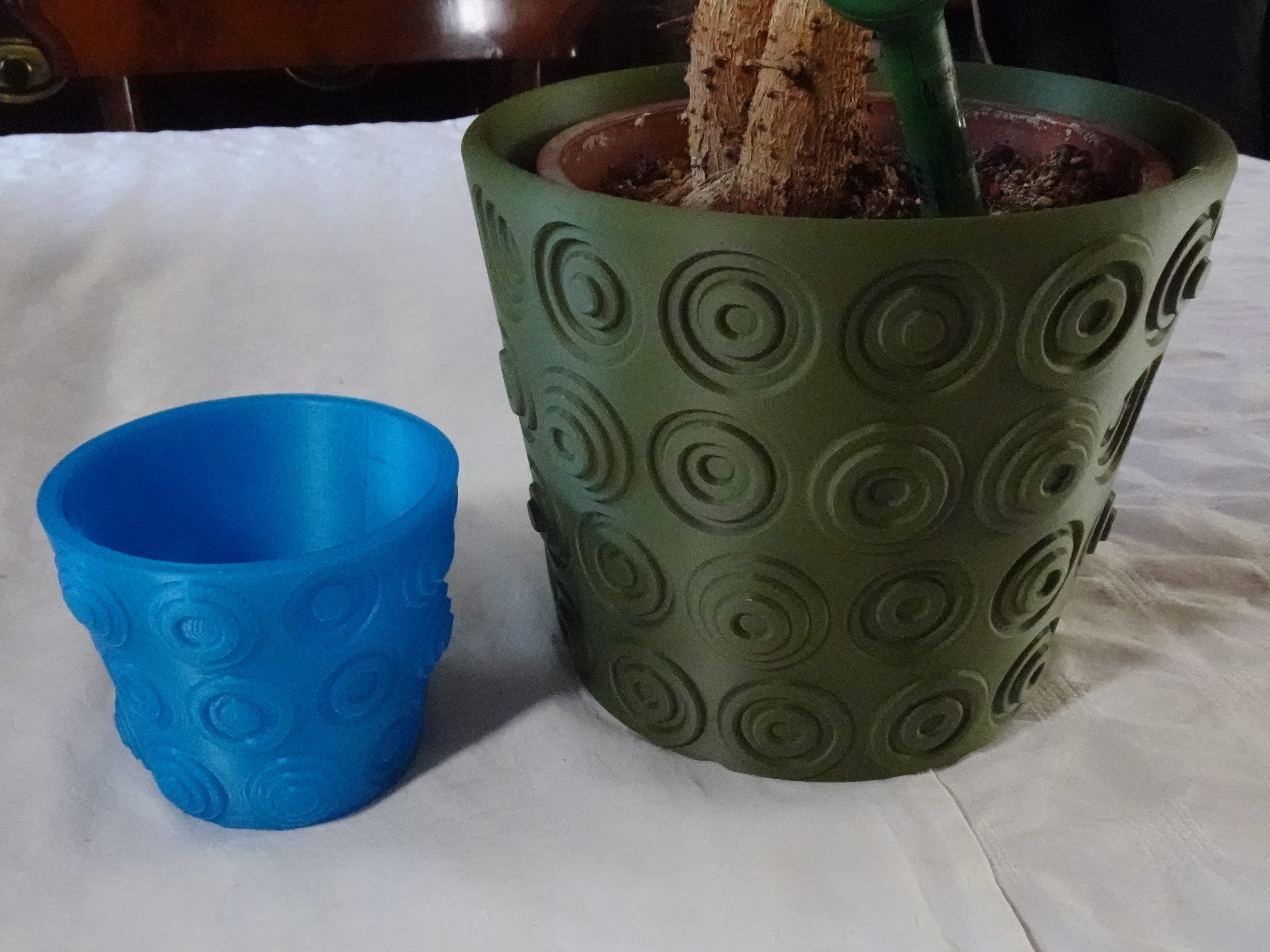 Miniatura 8 do modelo 3D Round nested button pattern flower plant pot