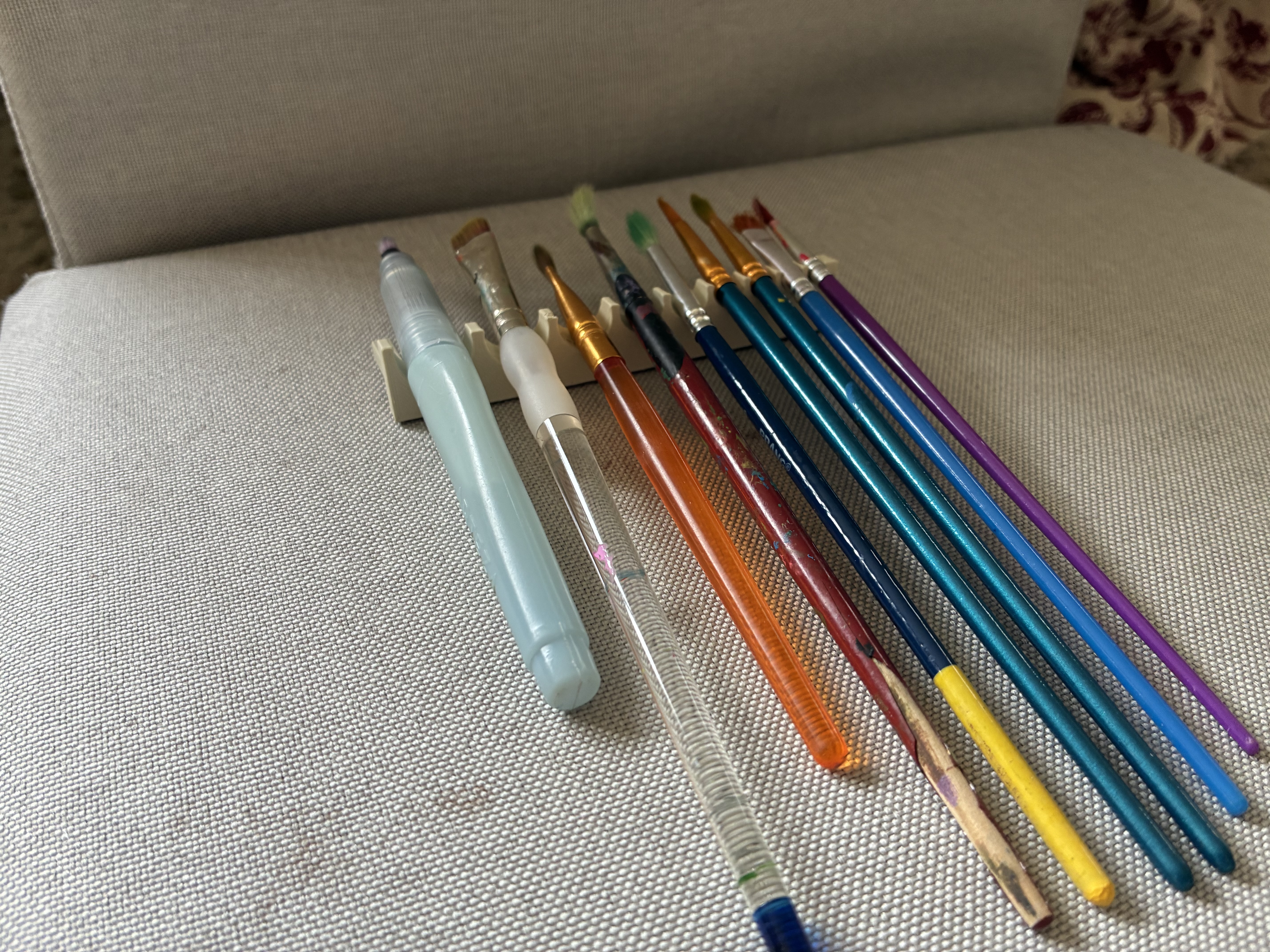 Paintbrush Holder — thumbnail 2