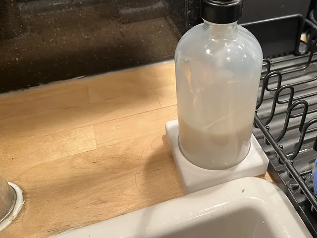 Kitchen caddy - single bottle