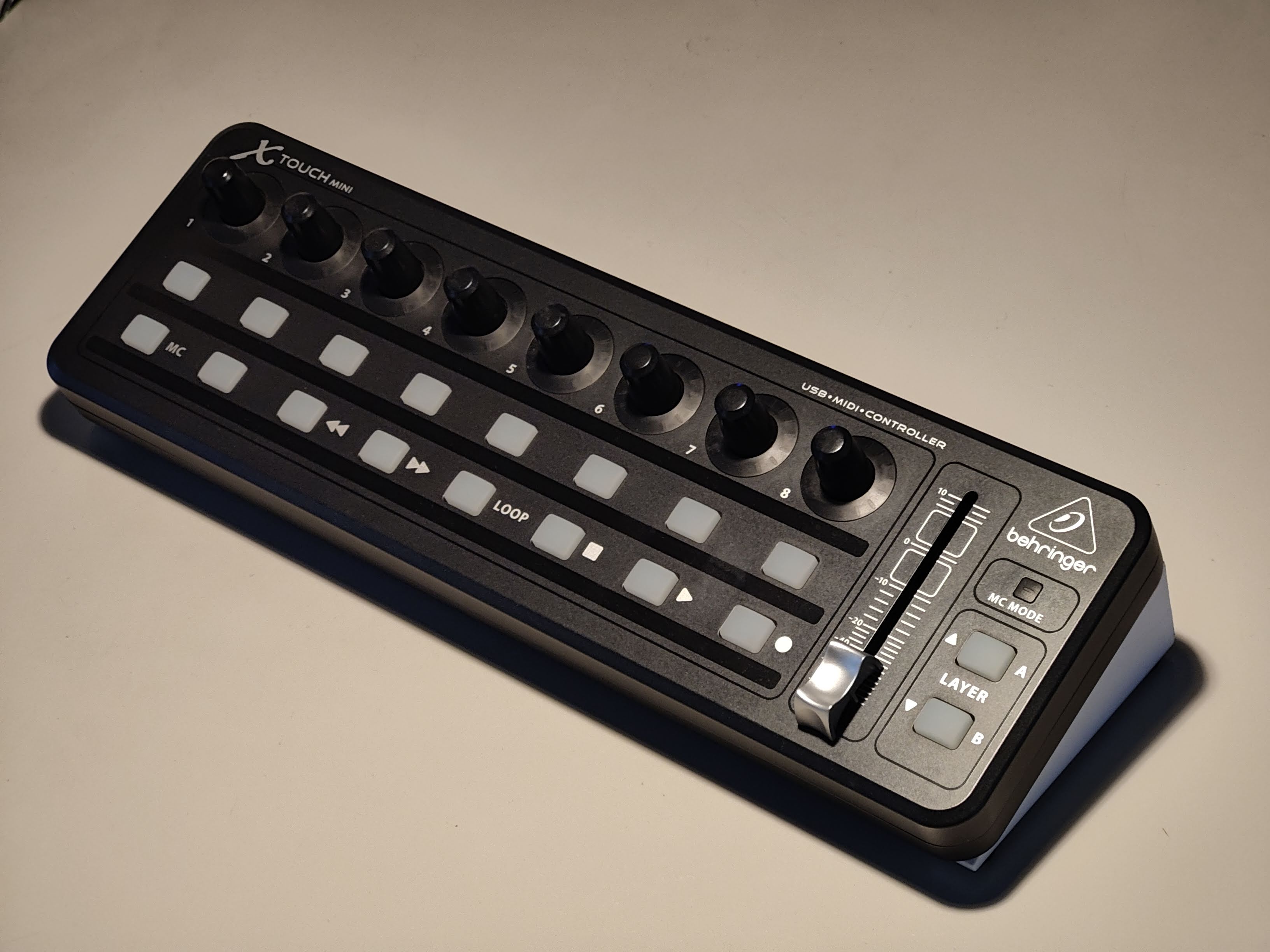 Behringer X-touch Mini Desk Stand