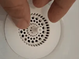 Elegant & Ergonomic Bathtub Drain Filter 44mm
