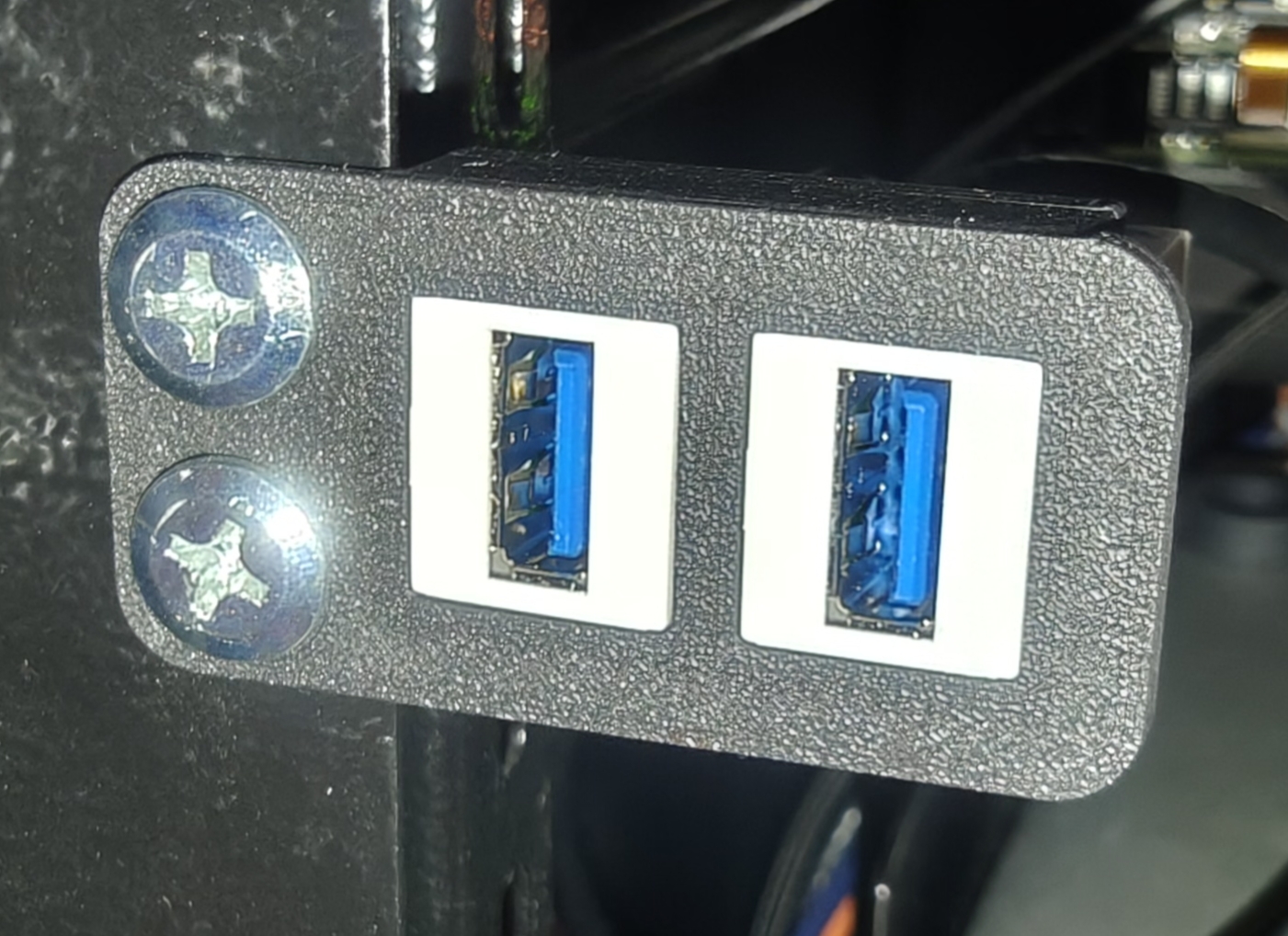 2 Keystones for rack (+2mm spacing)