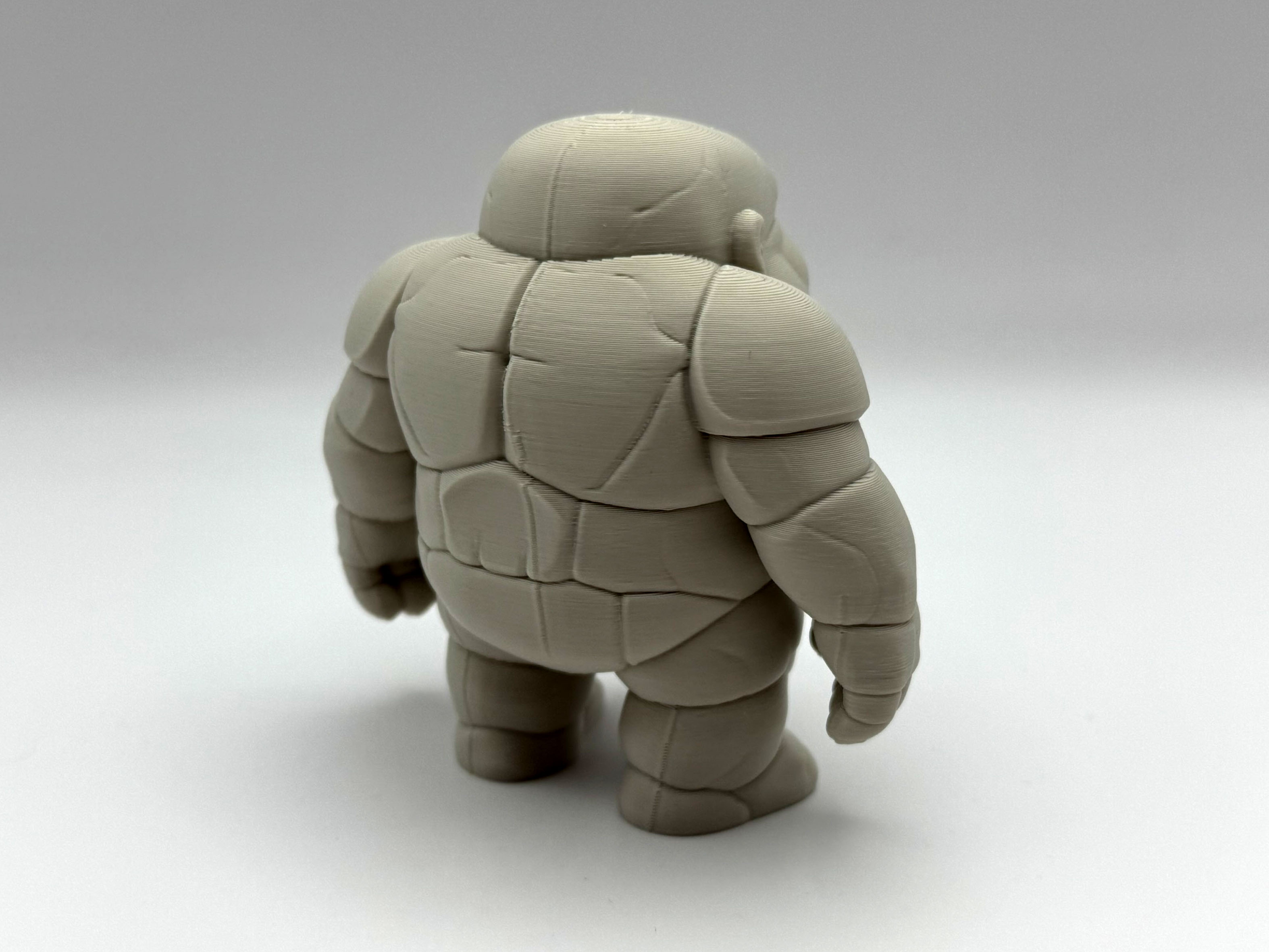 Miniatura 2 do modelo 3D Chubby Stone Golem