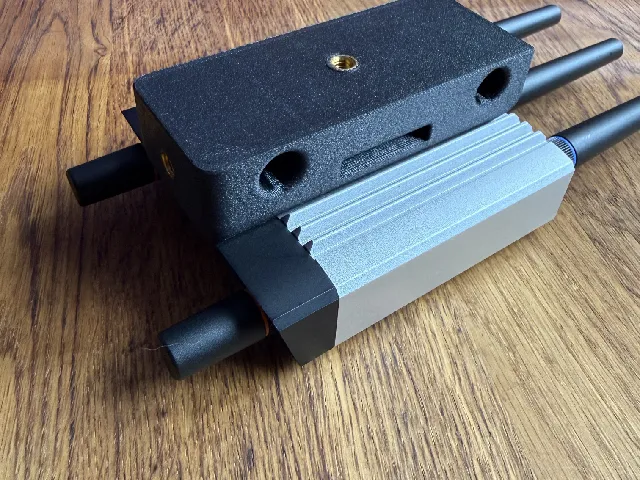 Ubiquiti UMR Industrial Multifunction holder