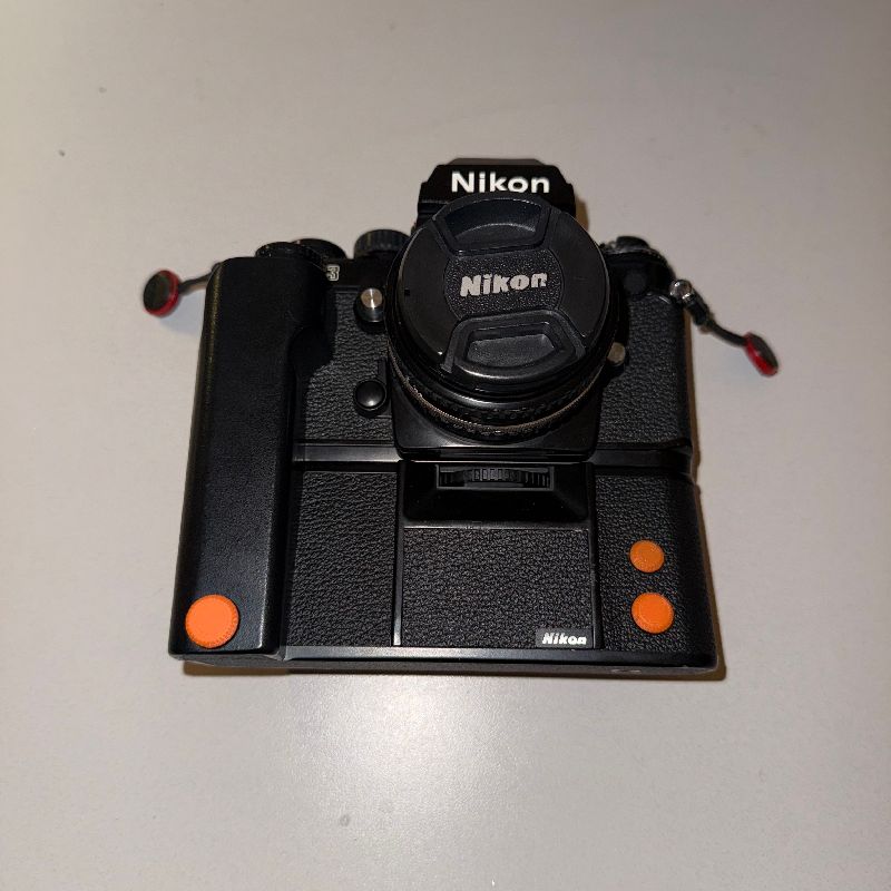 Nikon F3 、MD-4(要修理)、ケース、その他 Nikon F3 、MD-4(要修理)、ケース、その他 【公式通販】