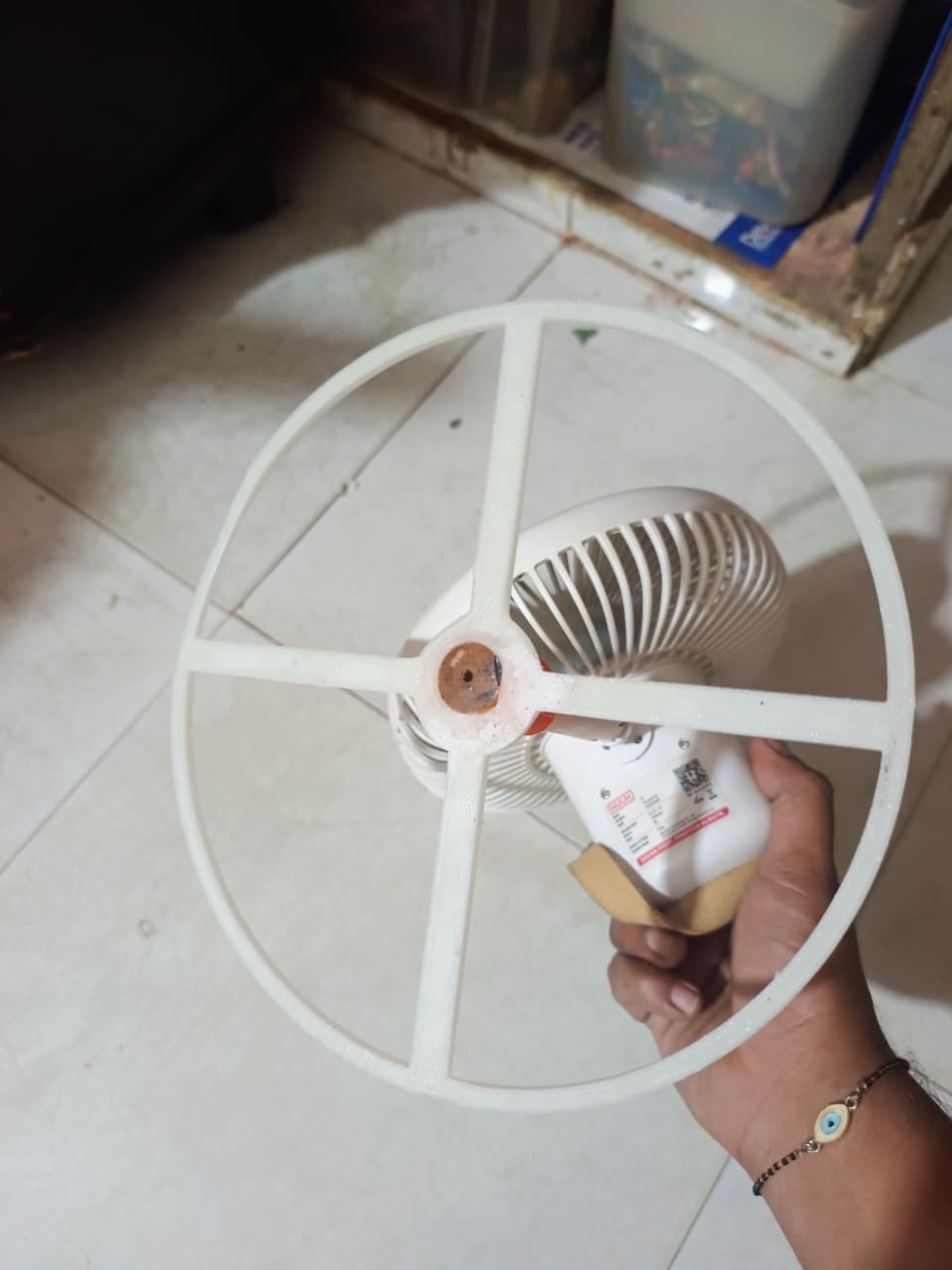 Minimalist Circular Fan Stand Base