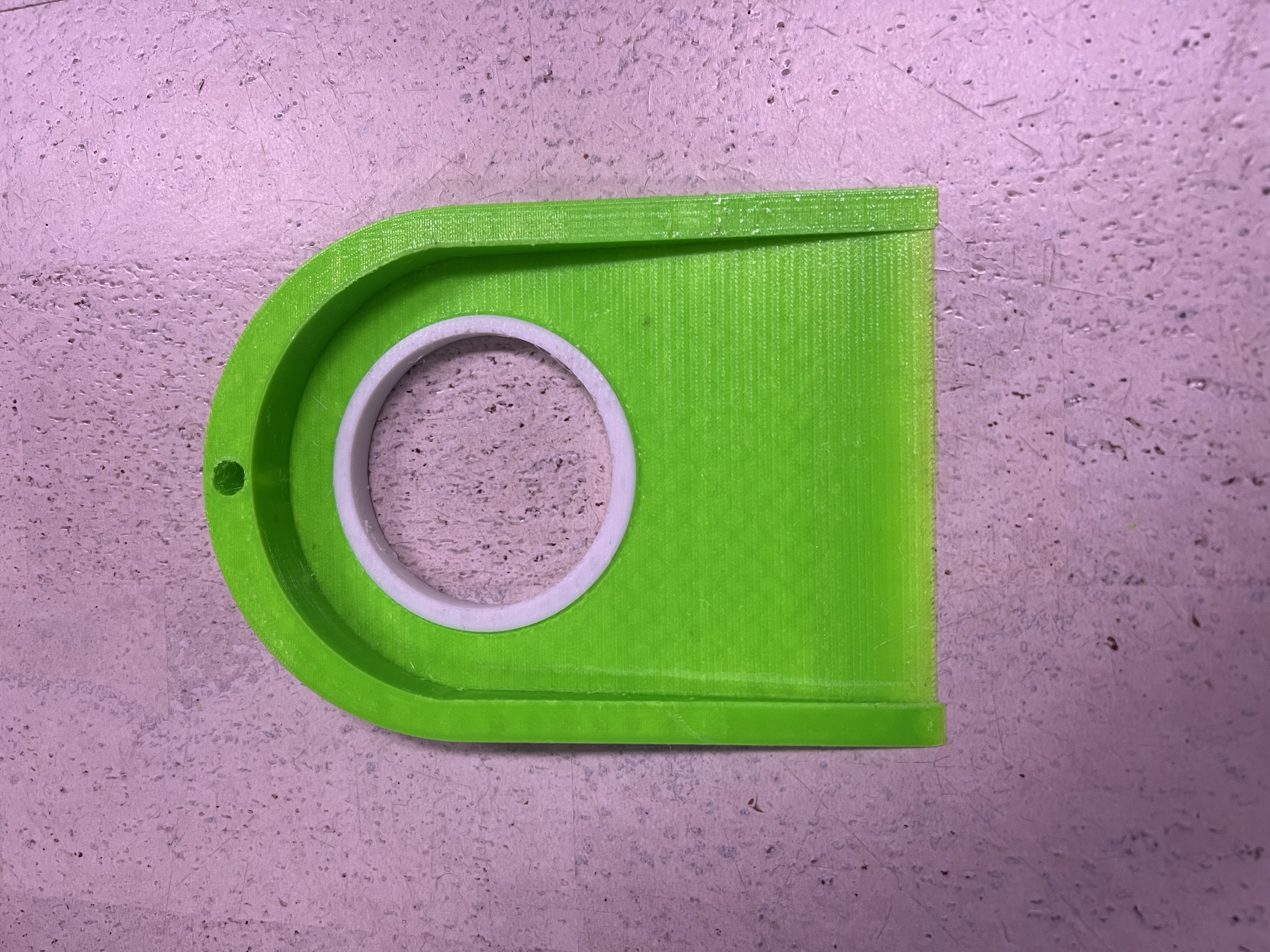 Golf putting hole for training