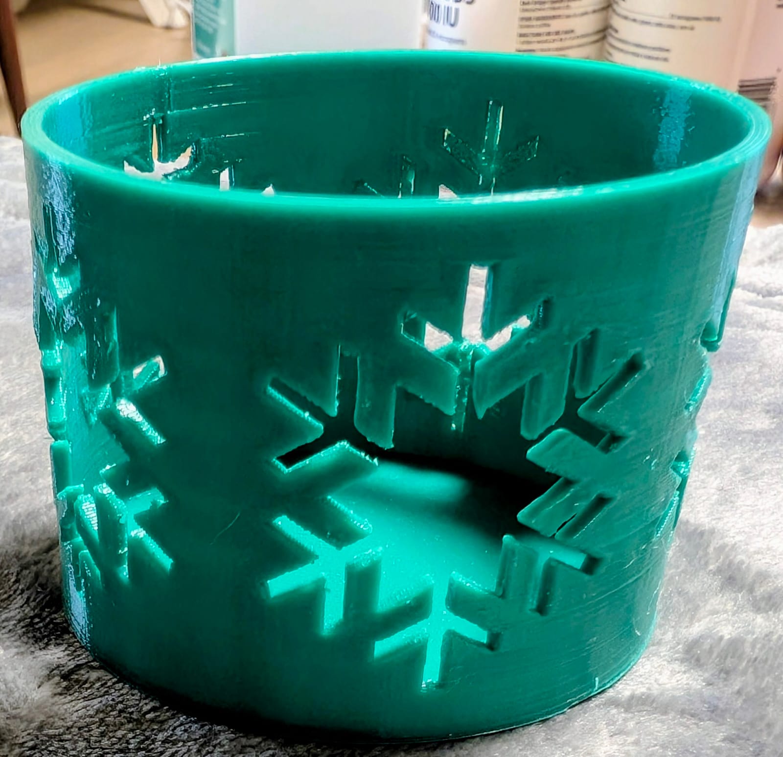 Snow flake candle holder
