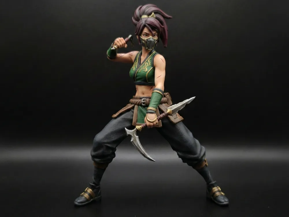 Akali figure