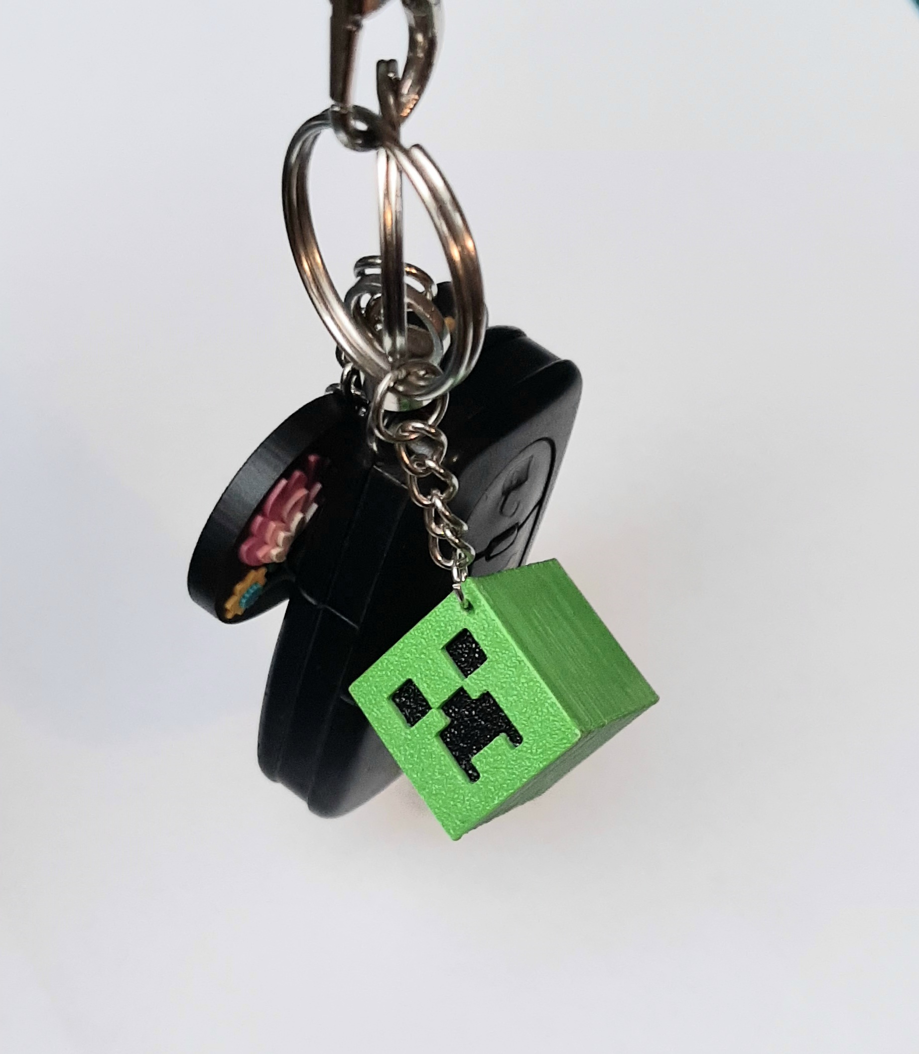 Miniatura 3 do modelo 3D Minecraft Creeper keychain