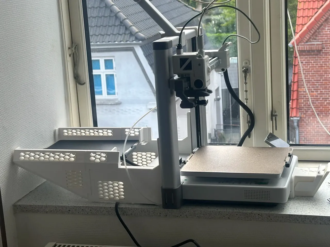 Automatic plate changer for Bambu Lab A1 by Nicolai clausen