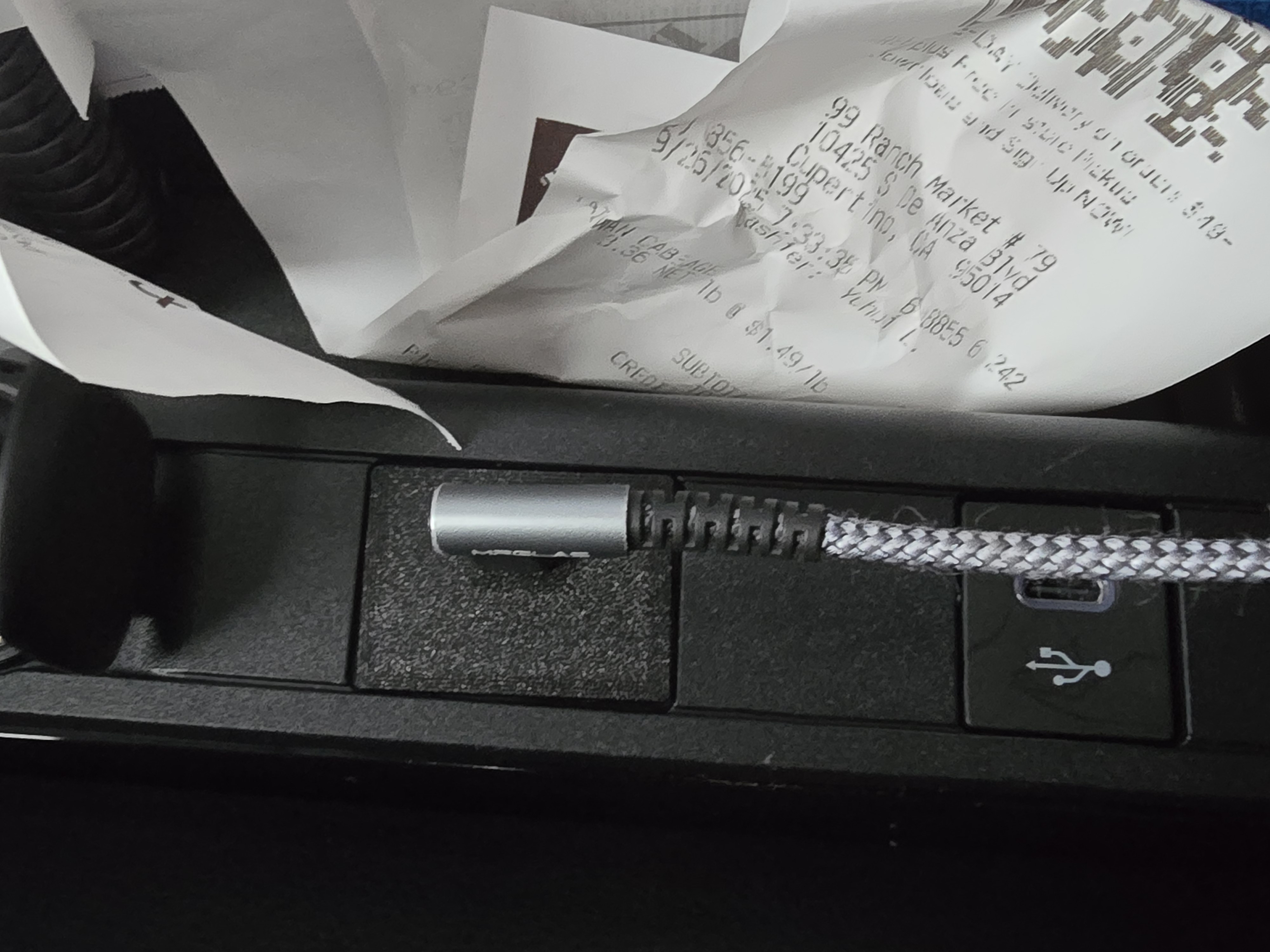 Toyota Prius Gen5 custom in-dash usb module ( 35w max )