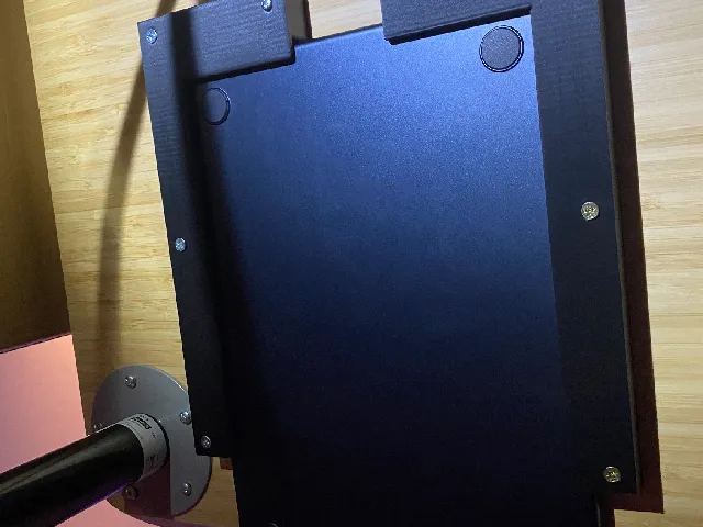13" MacBook Air M4 Under desk dock