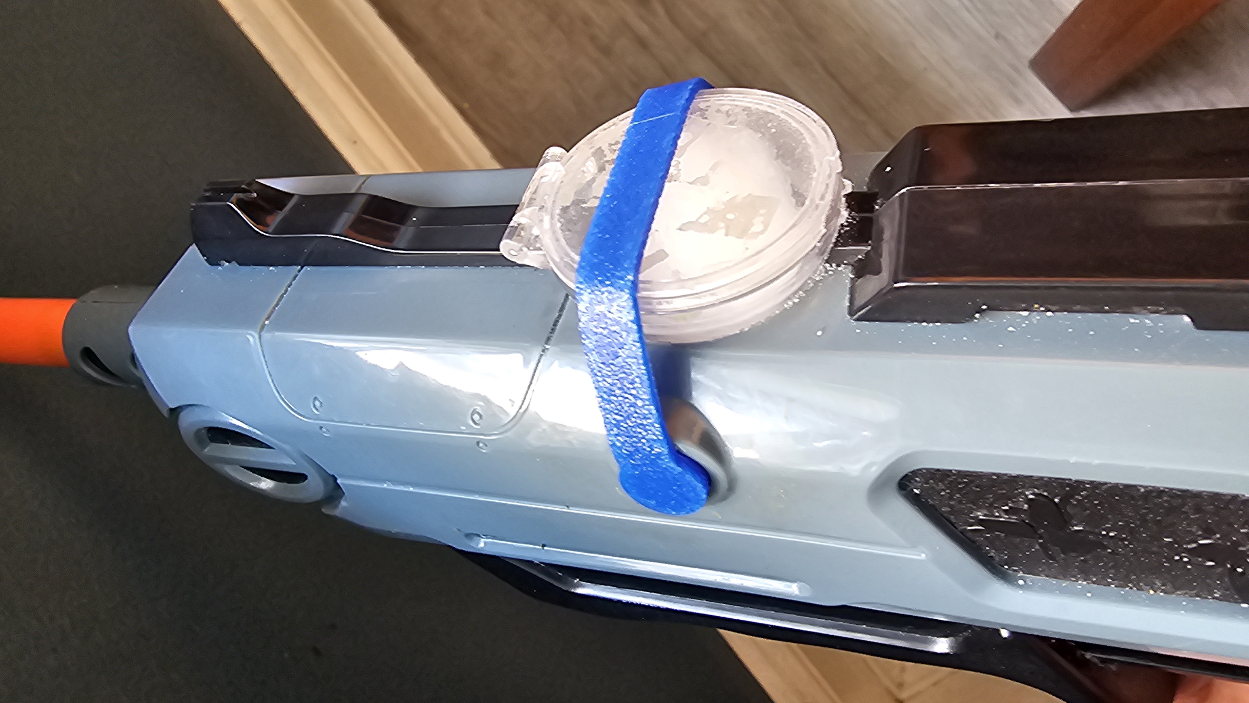 Bug a salt type gun lid strap