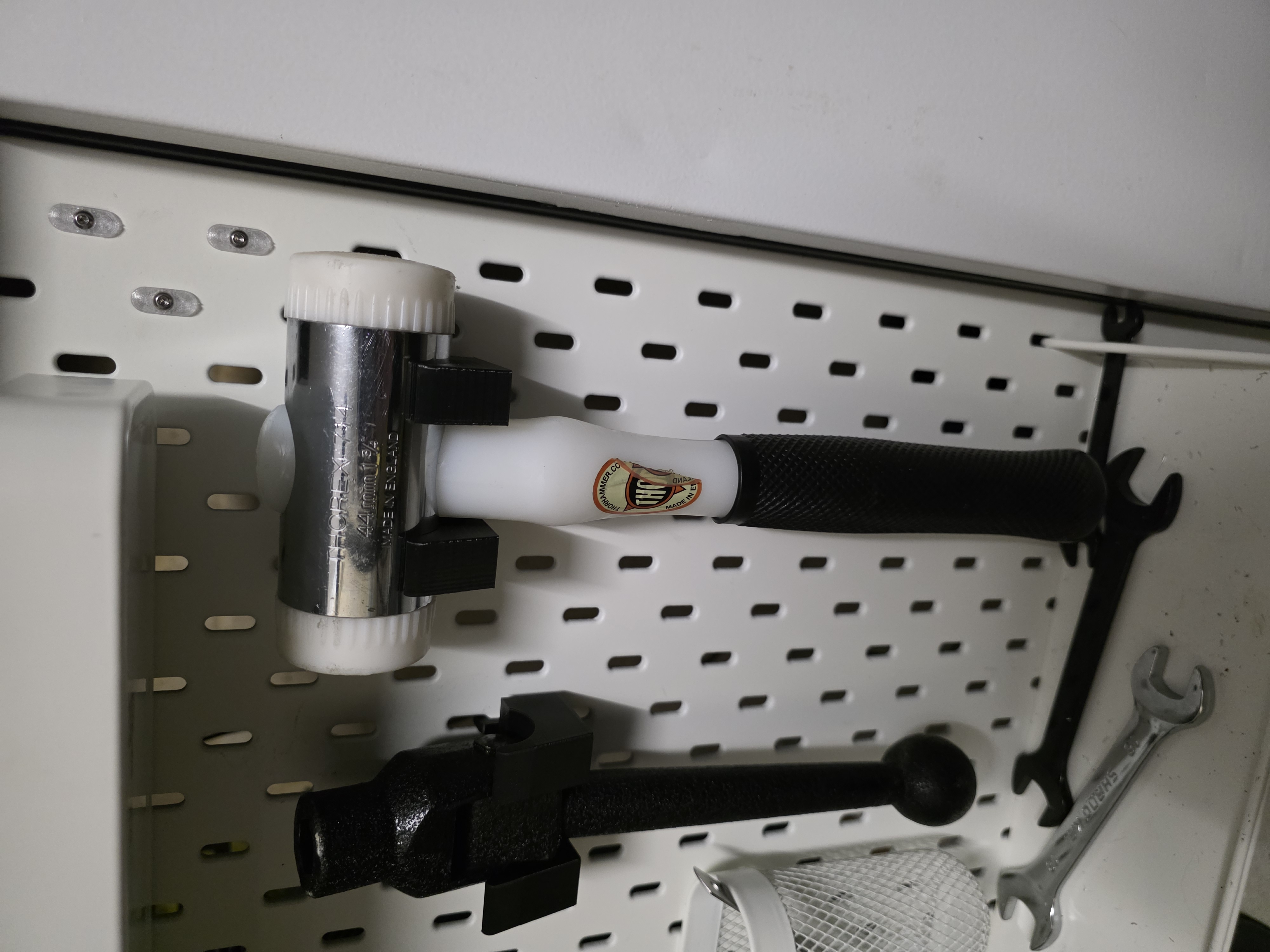 Skadis Board - 44mm Thorex Nylon Hammer Bracket