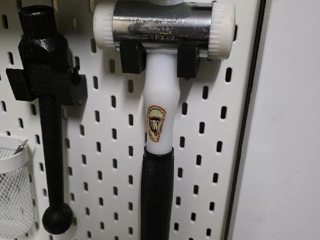 Skadis Board - 44mm Thorex Nylon Hammer Bracket