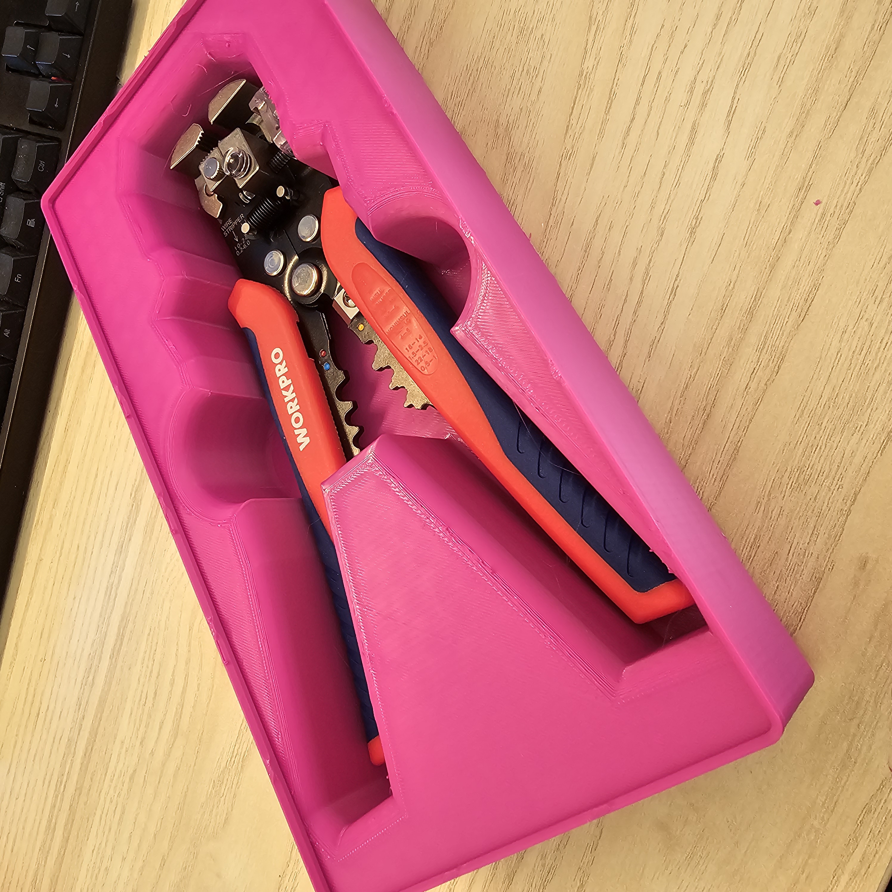 WORKPRO wirestripper gridfinity storage bin