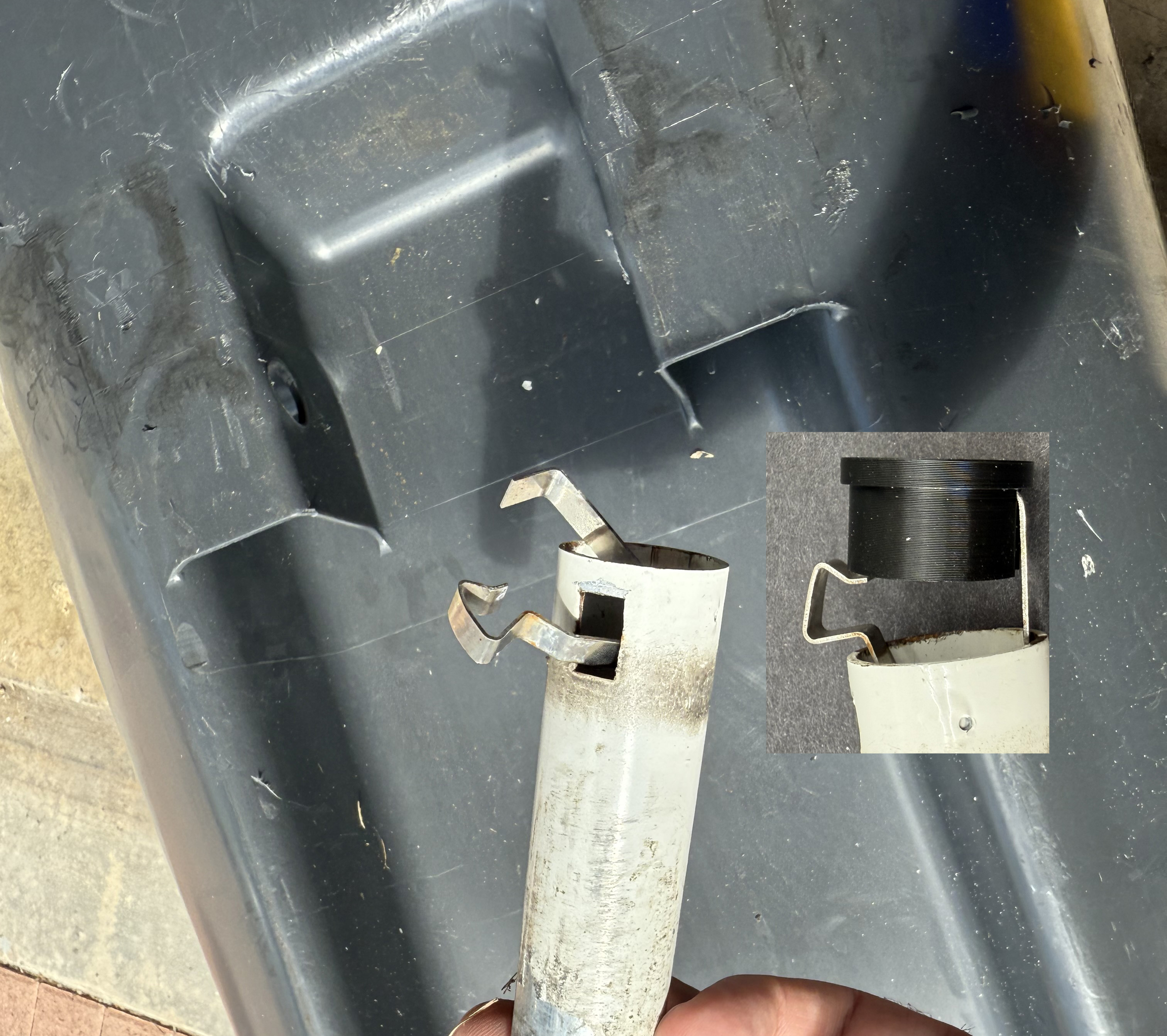 Garbage Can Lift Bar Plug