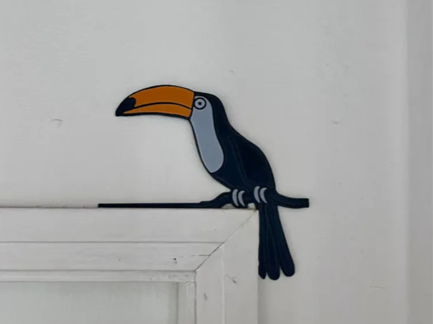 Toucan door ornament