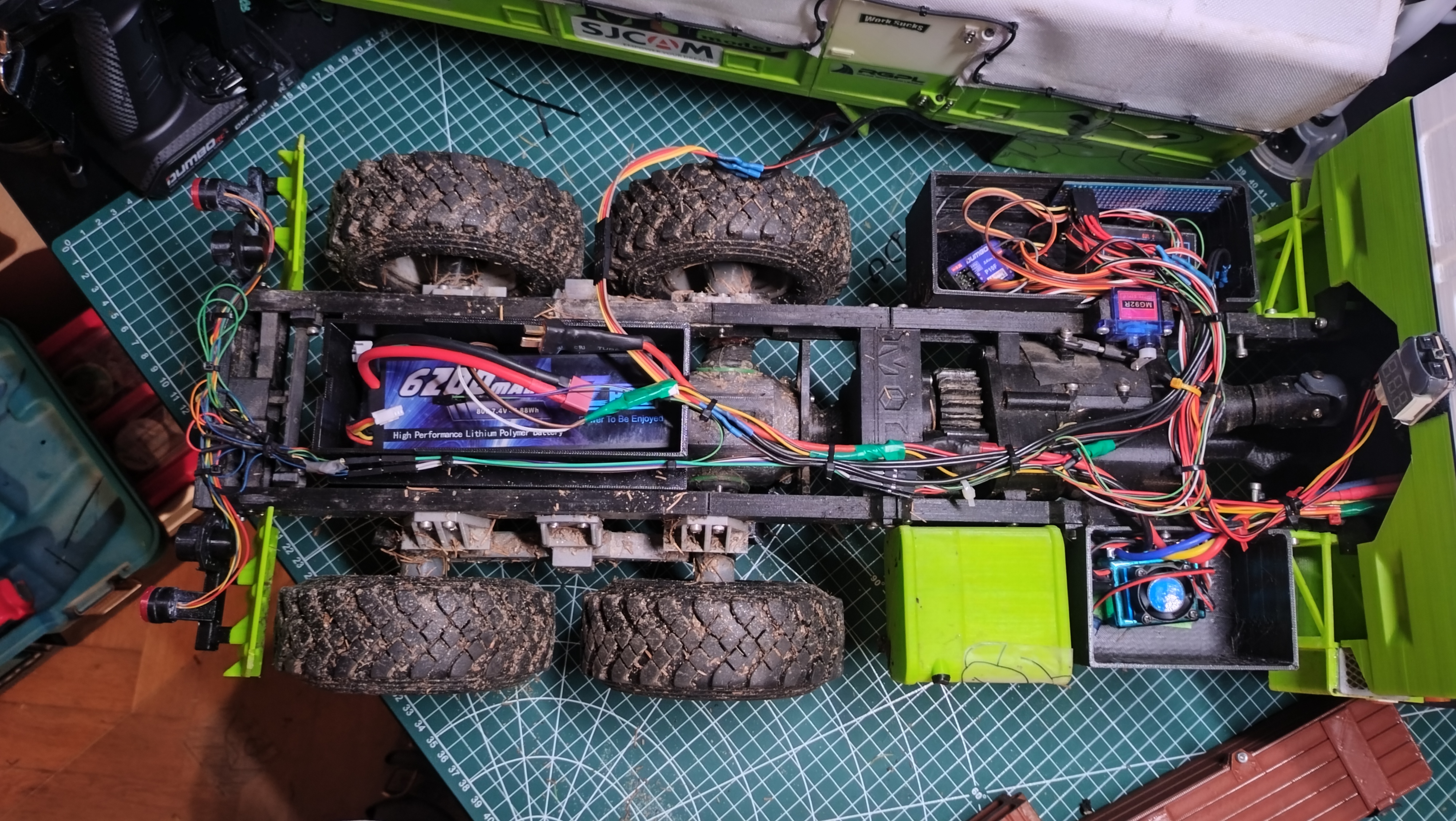 ML Model Tatra Dakar - Boxy pro elektroniku