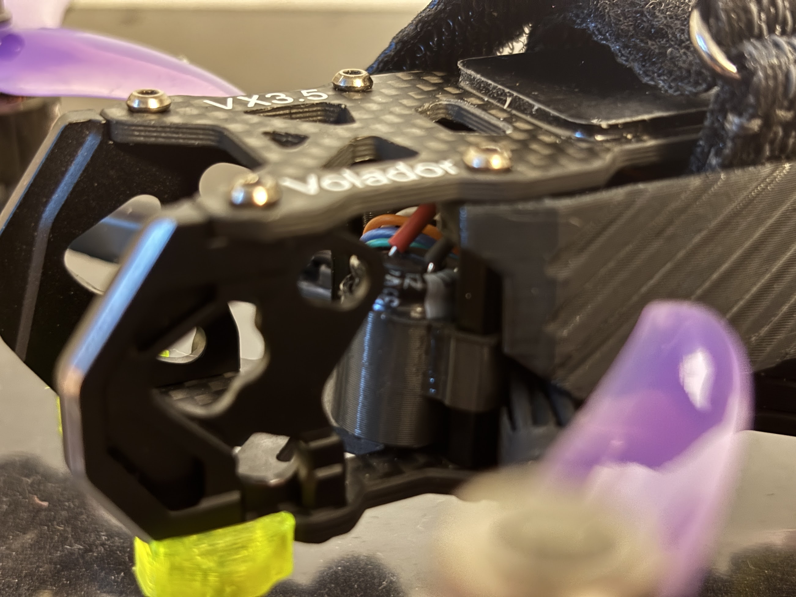 FPV drone capacitor holder