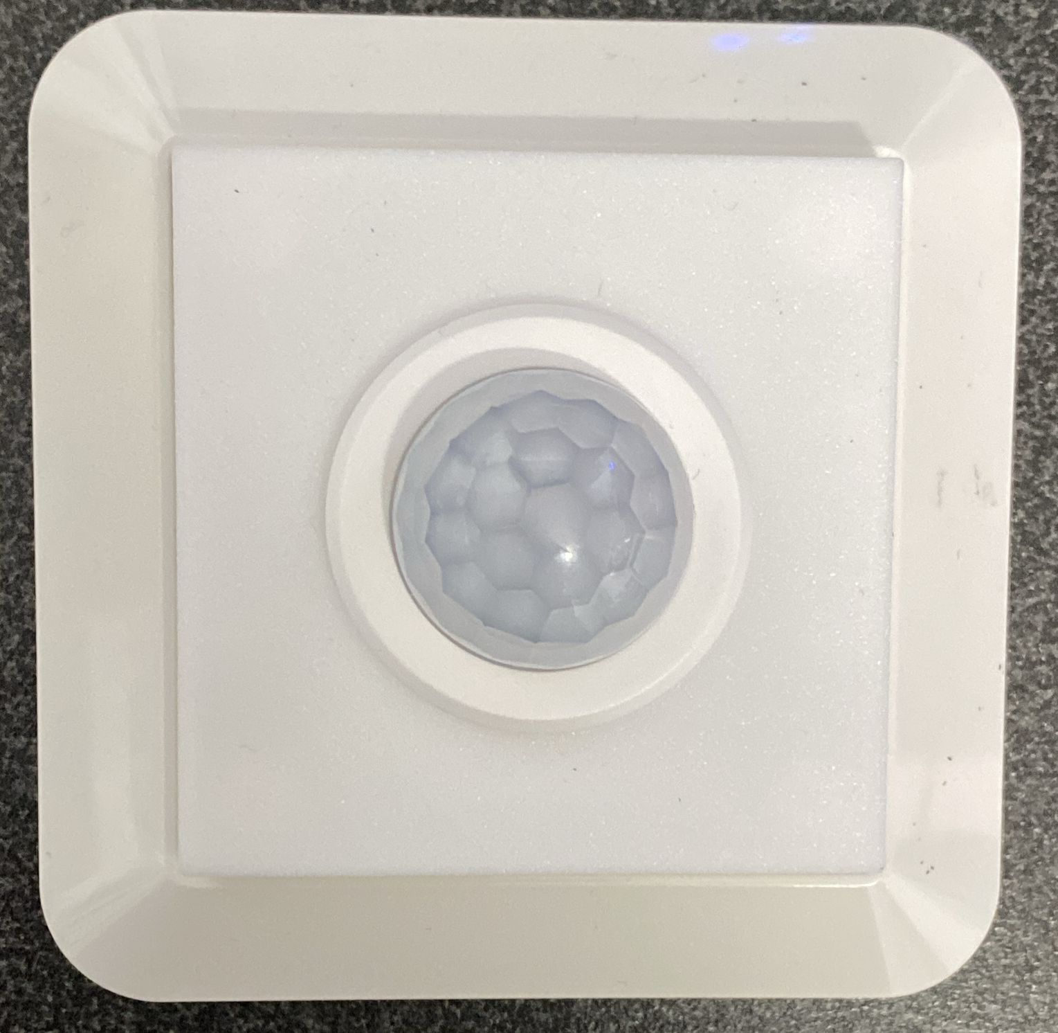 Tuya ZG-204ZL PIR Motion detector 55mm Frame Adapter | Homematic | Home Assistant |