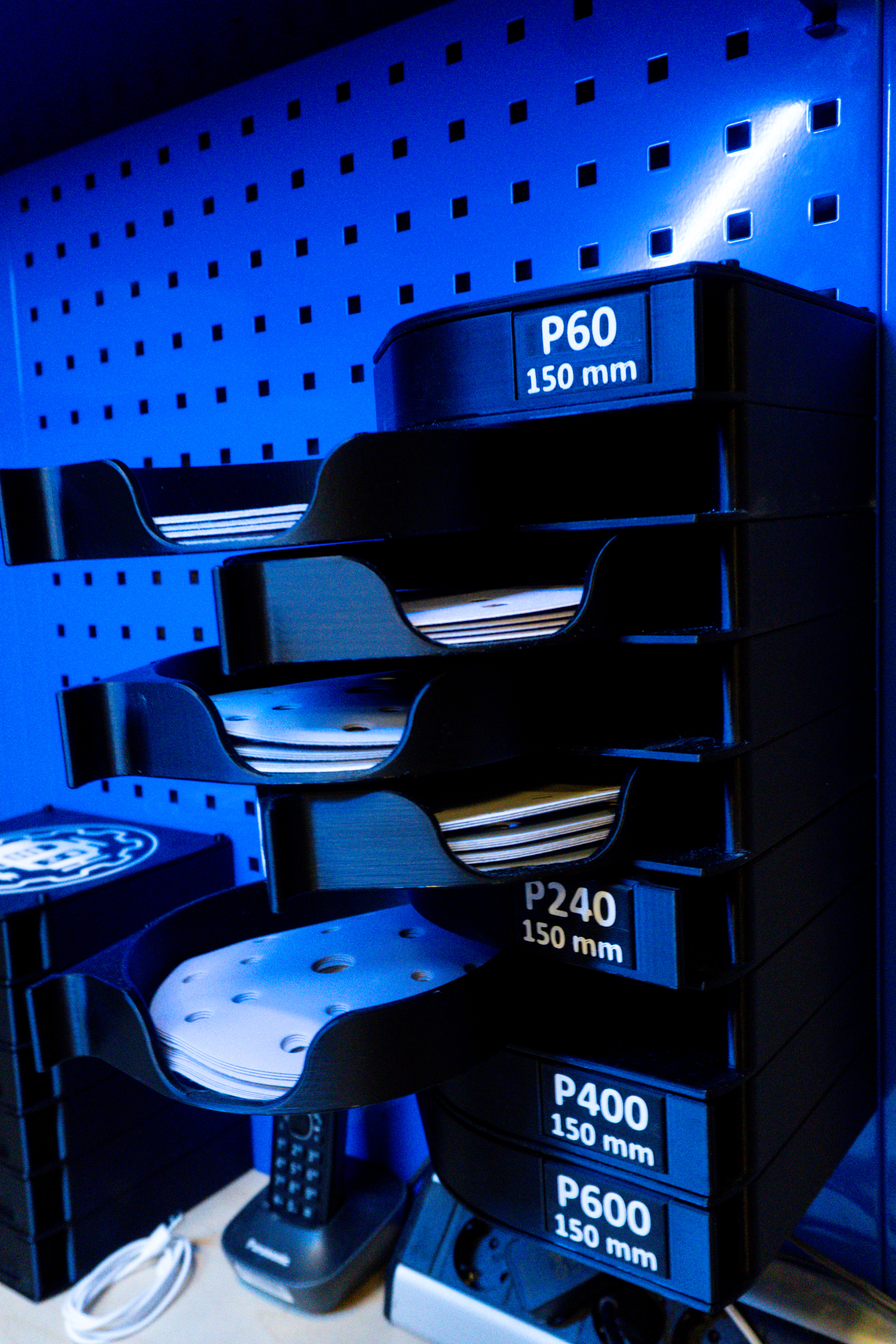 125 and 150 mm sandpaper discs organizer