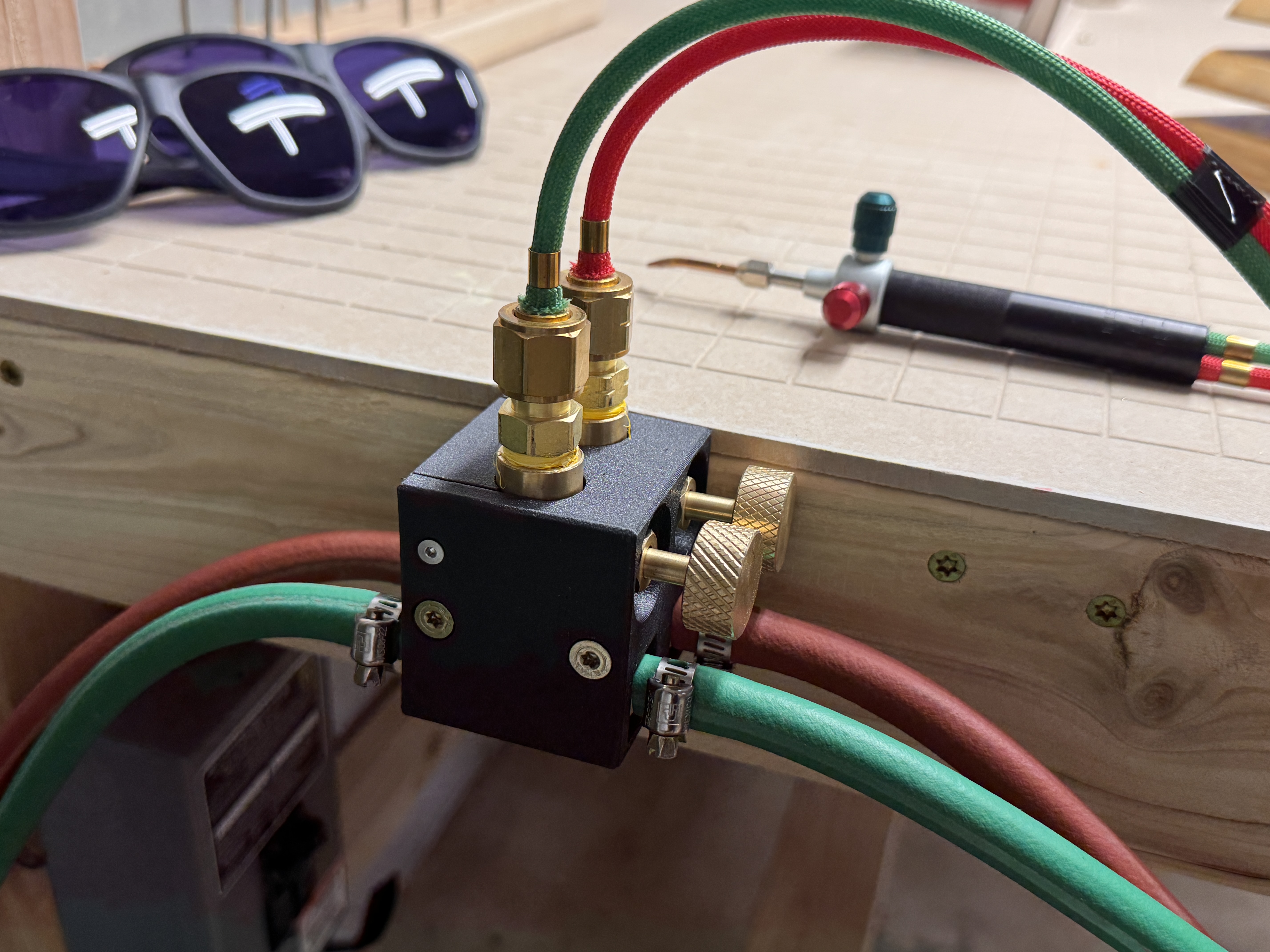 Gas Splitter Block for Smith Little Torch - Lampworking / Flameworking