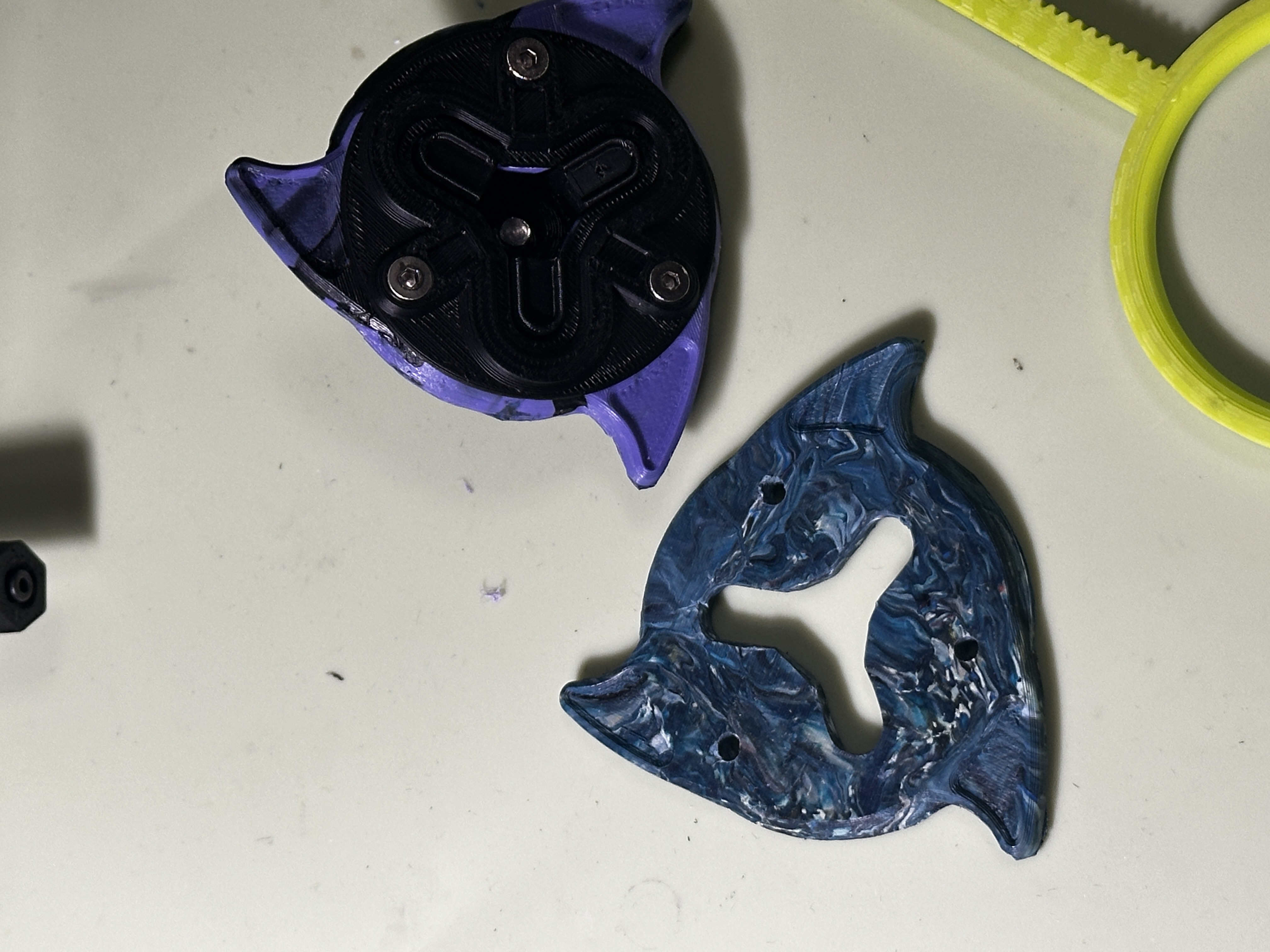 Compression molded Battle top — thumbnail 2
