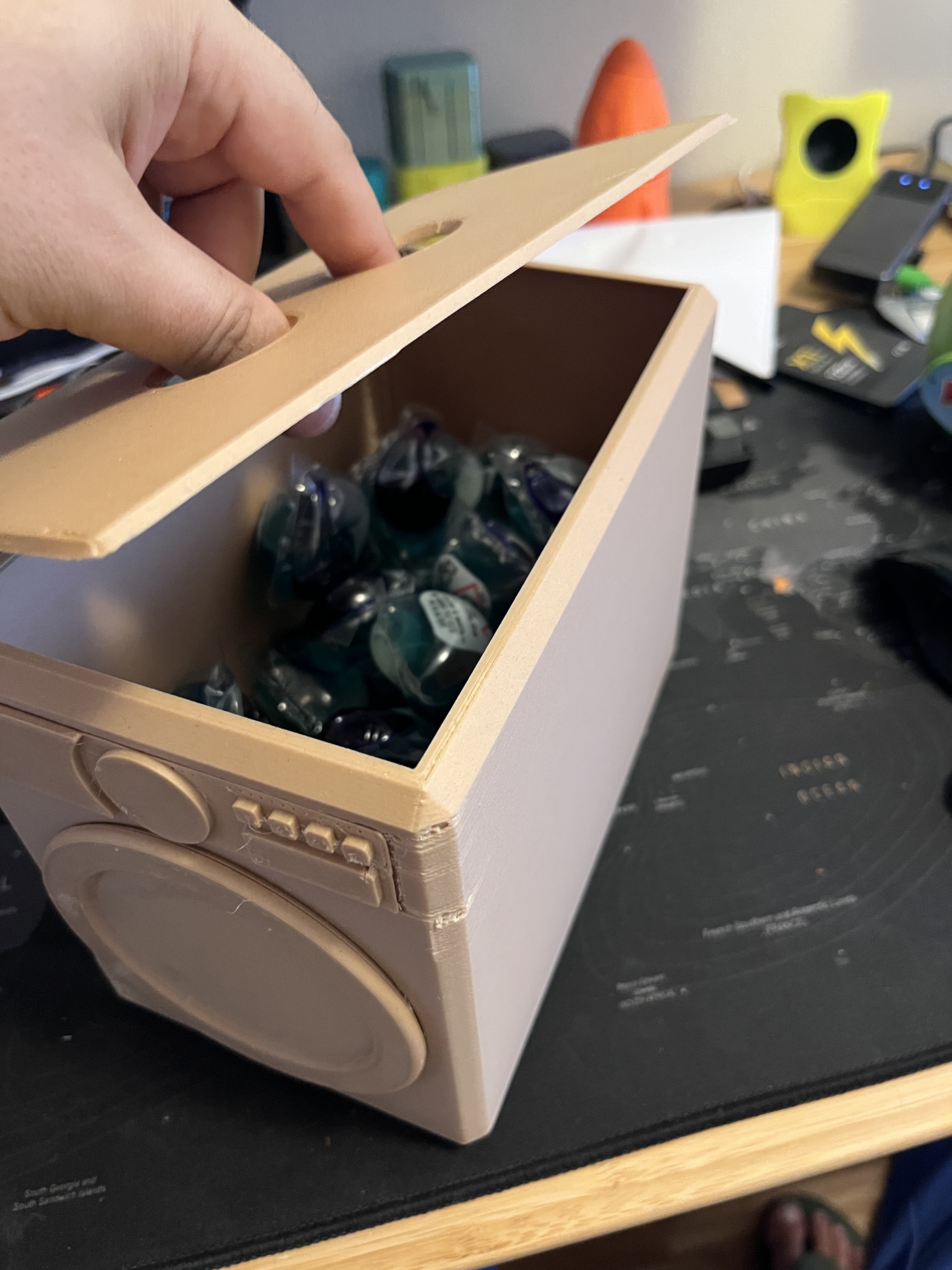 Washing-Pod container