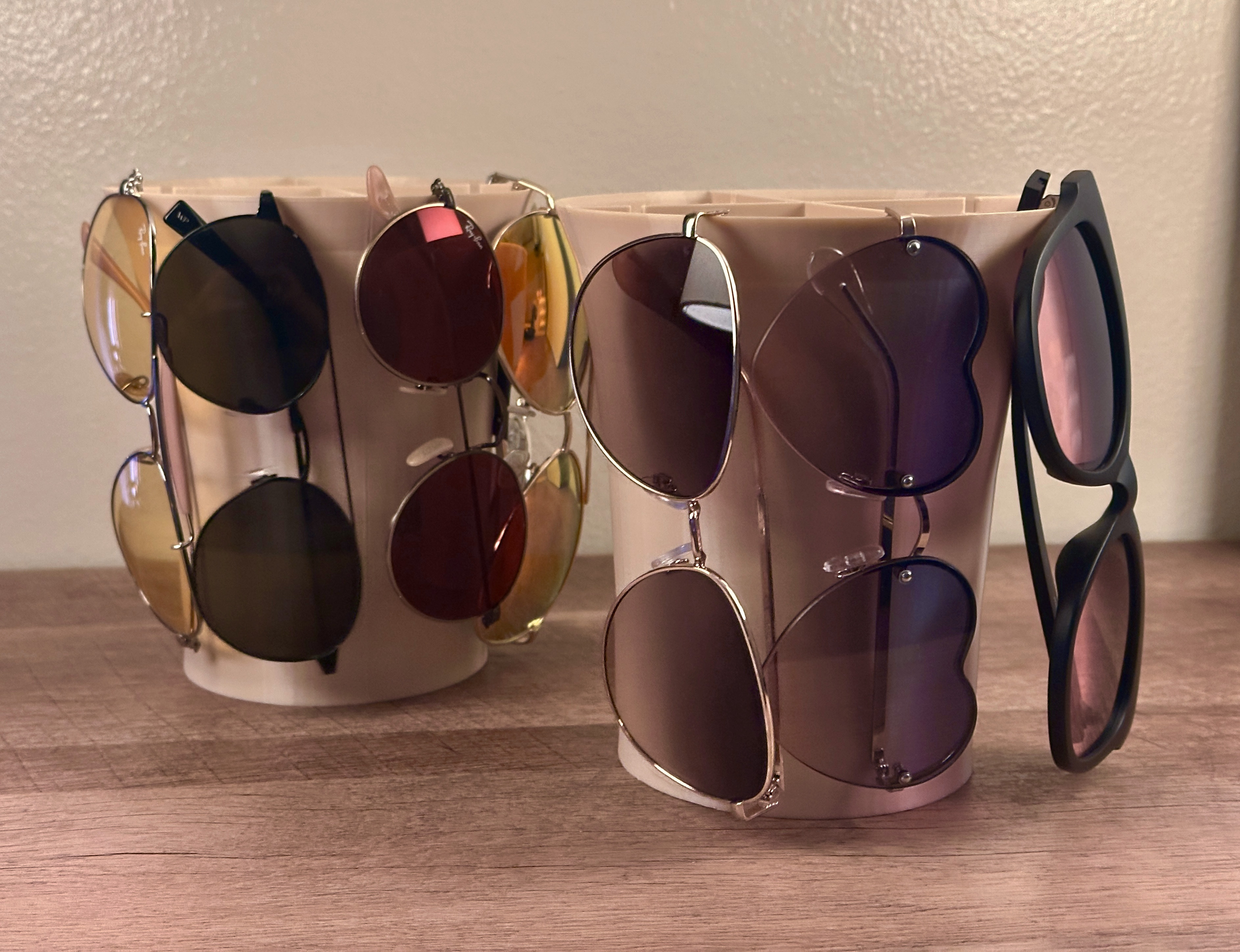 Miniatura 3 do modelo 3D The Stackable Sunglass Bucket