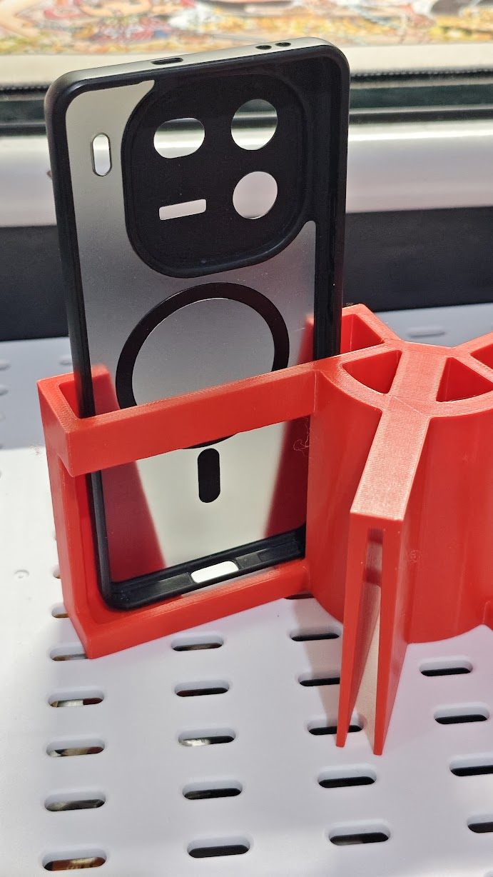 Sports Net - Smartphone Holder with Holes