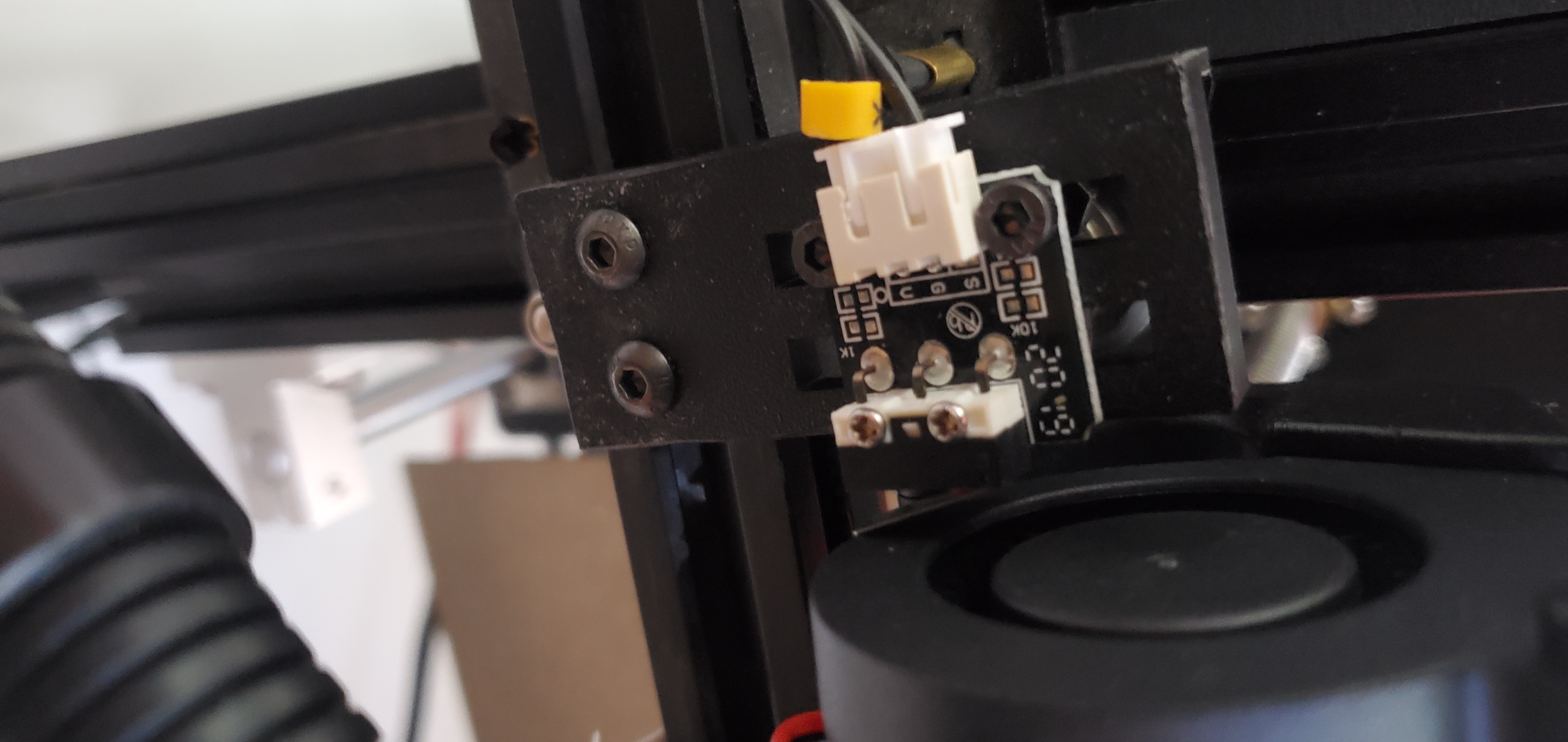 Adjustable limit switch extender — thumbnail 2